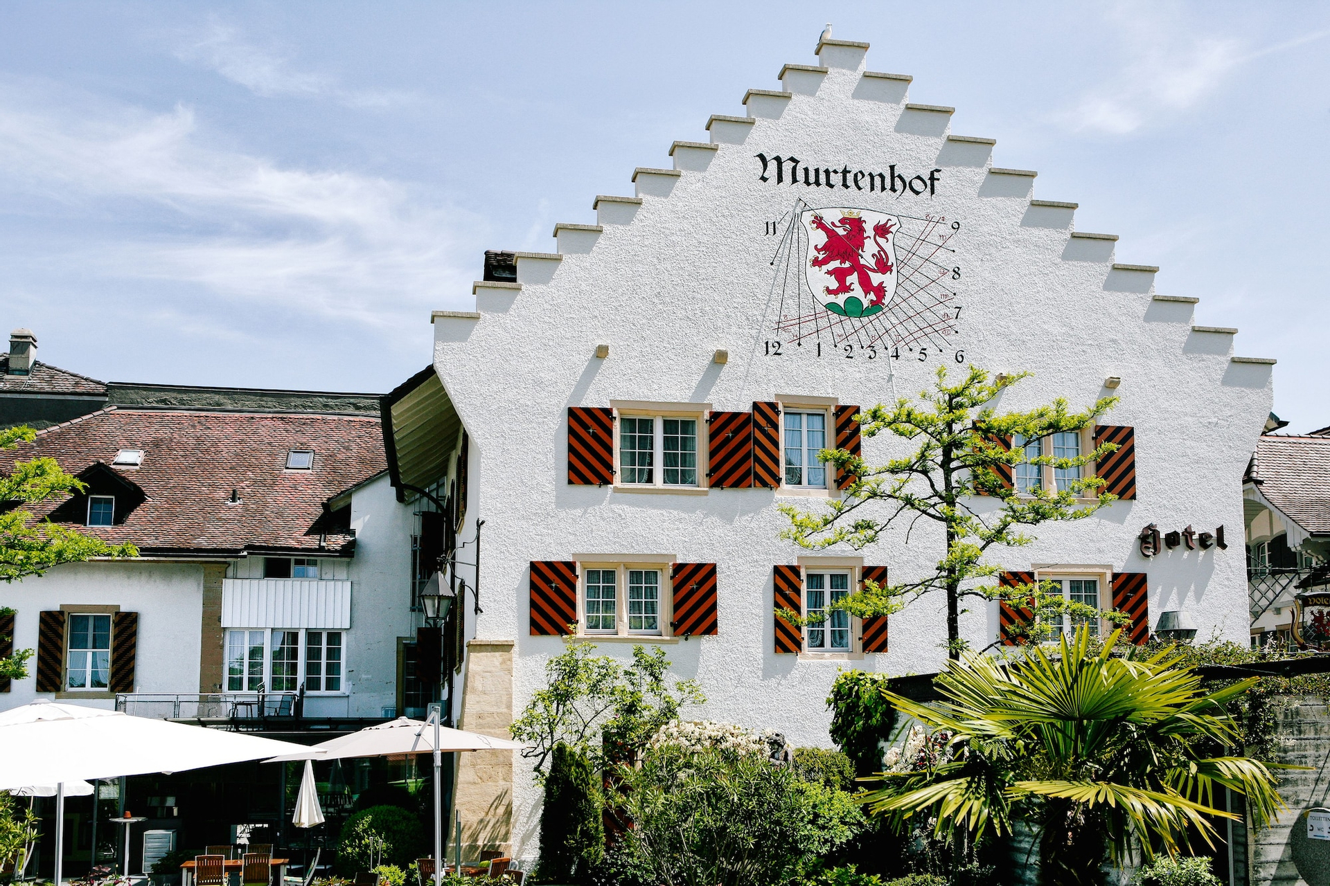 Murtenhof & Krone, Lac