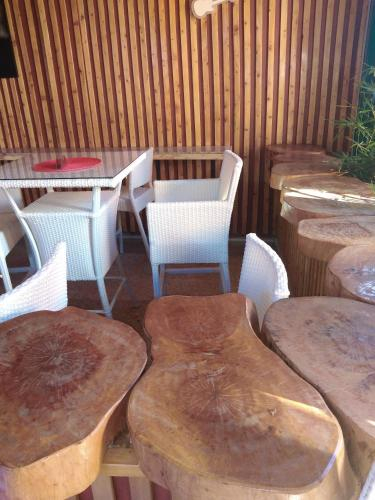 Bar/lounge 5, The Hydeout Riviera, Kisumu West