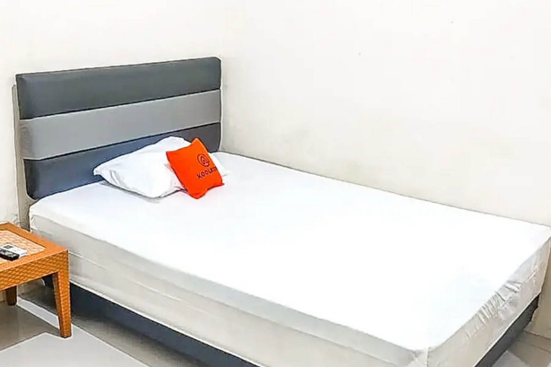Bedroom 1, KoolKost Female Syariah near Suncity Mall Madiun (Minimum Stay 30 Nights), Madiun