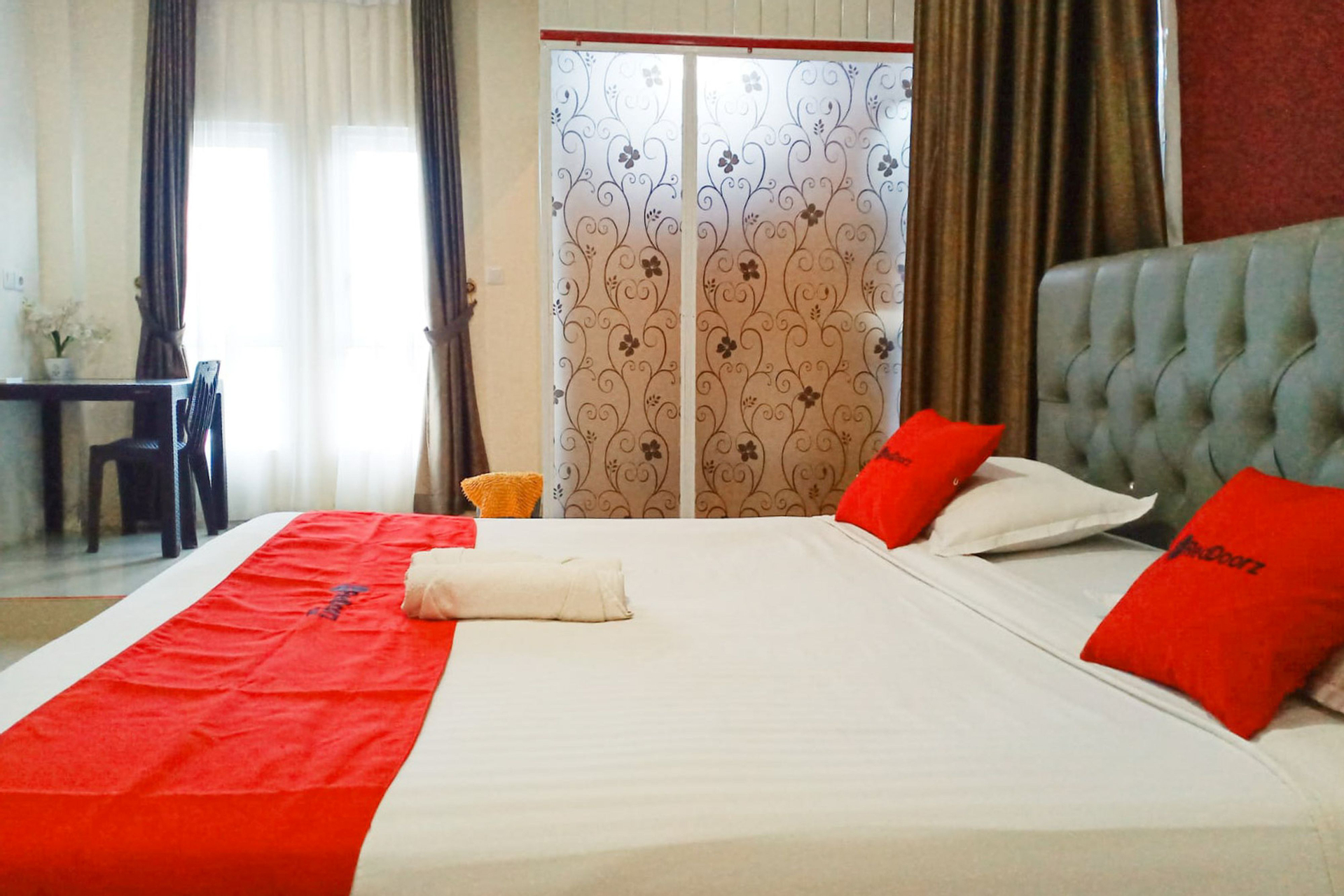 Bedroom 3, RedDoorz Syariah near Minangkabau International Airport, Padang Pariaman