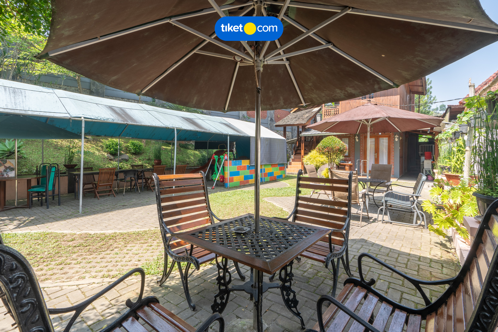 Exterior & Views 3, Bantal Guling Villa Lembang, Bandung