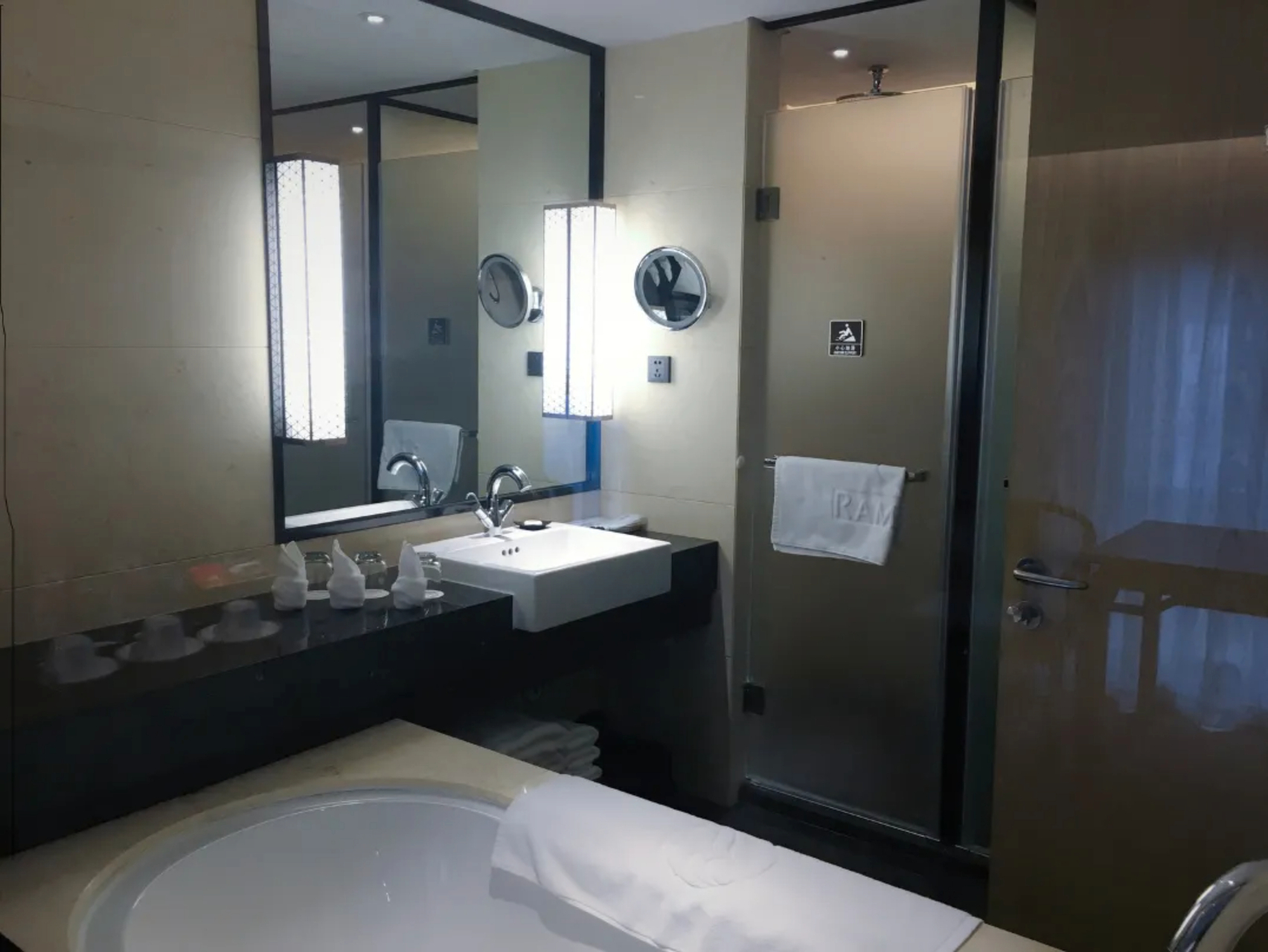 Bedroom 5, Ramada by Wyndham Zhenjiang City Center, Zhenjiang