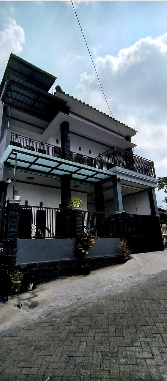Villa Allzahra Batu, Malang