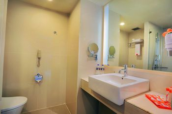 Bathroom 8