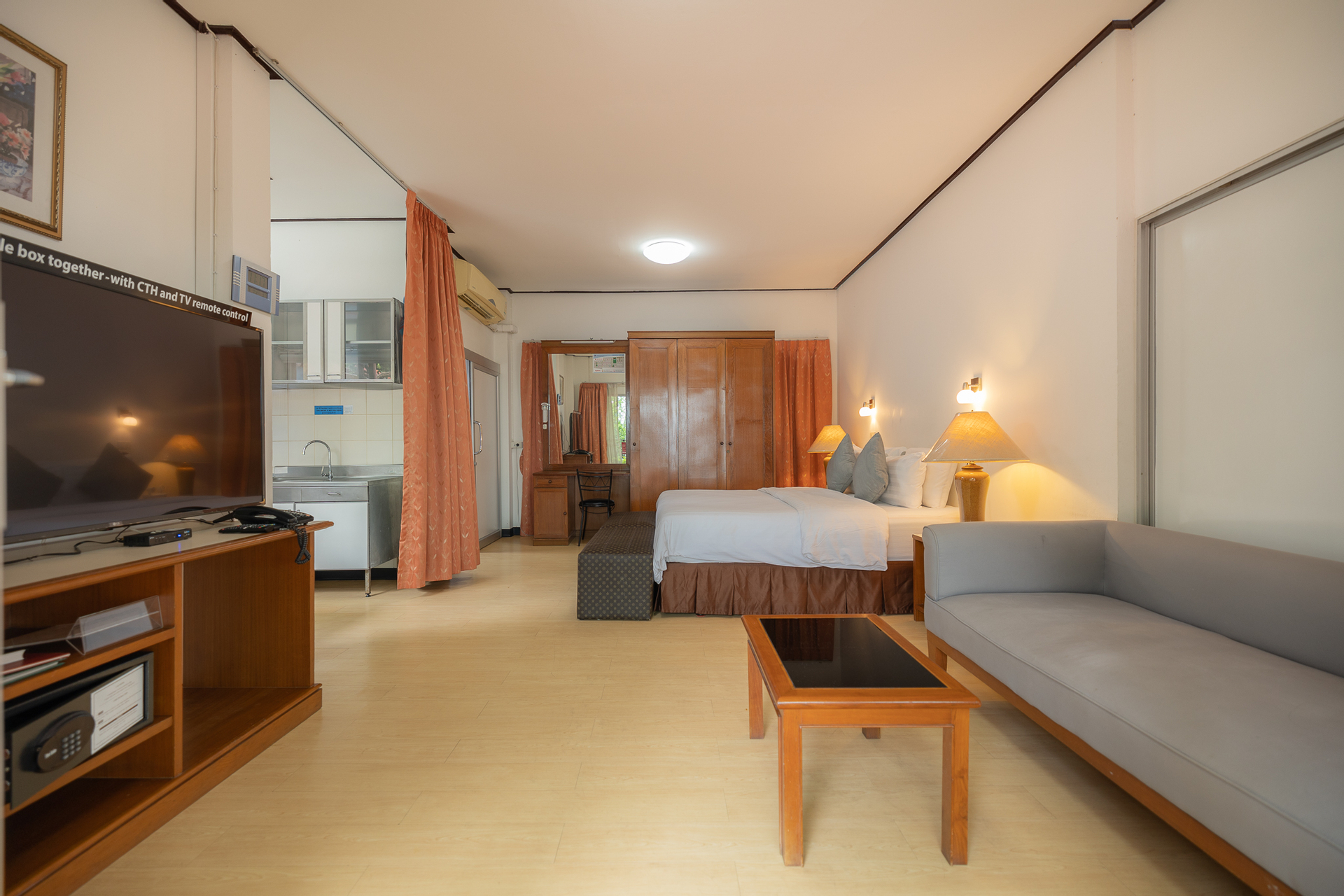 Room 15