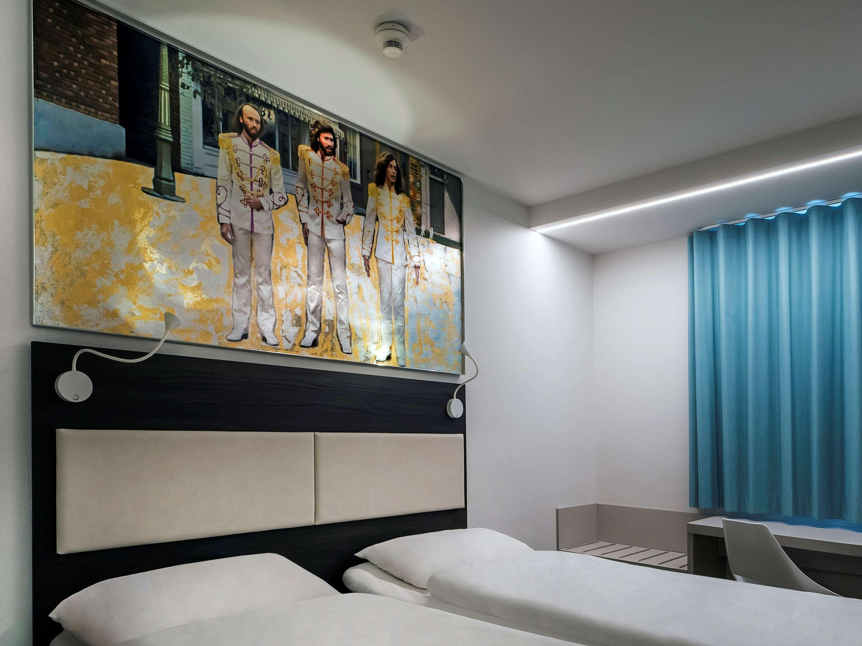 Room 2