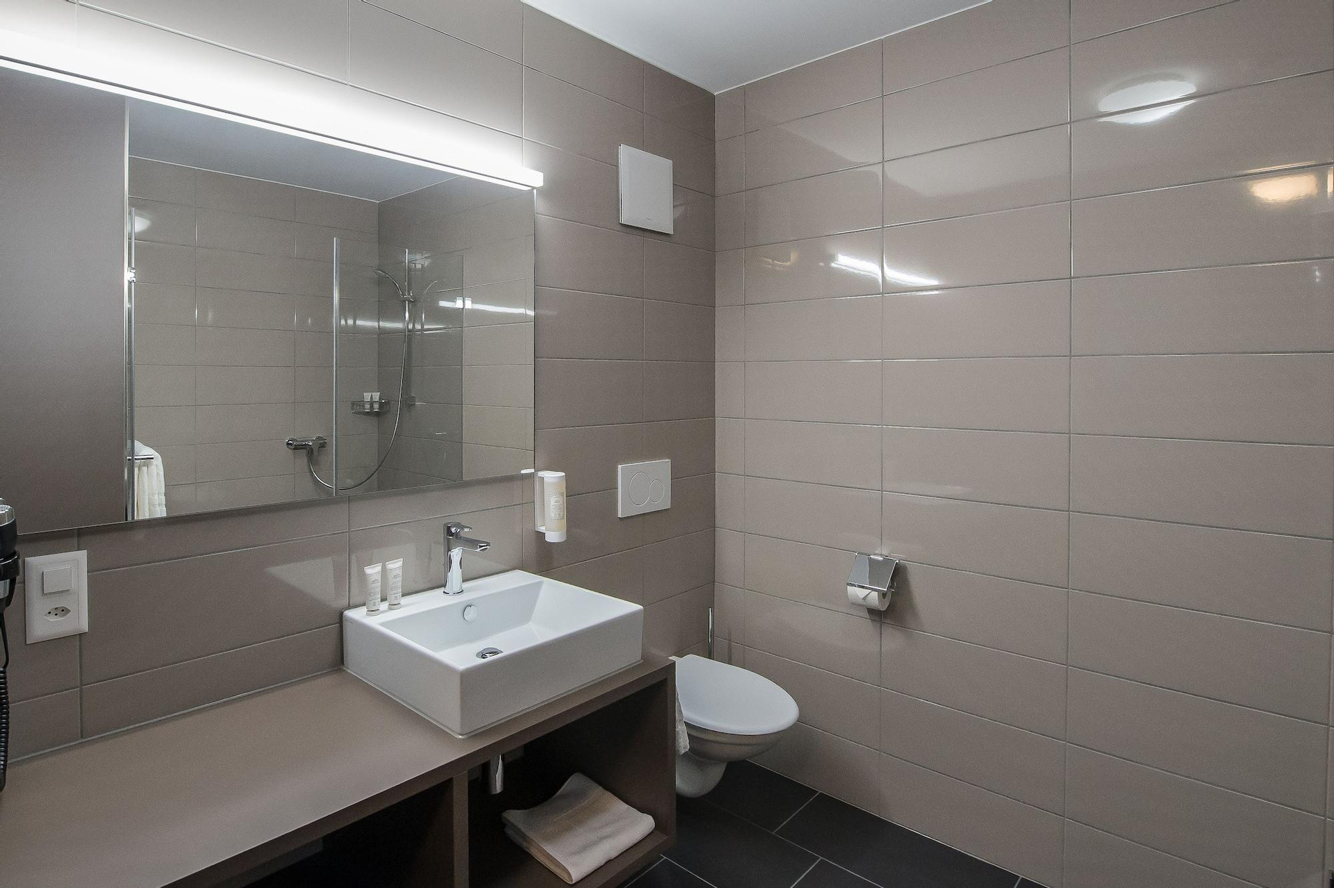 Bedroom 4, Aparthotel Baden, Baden