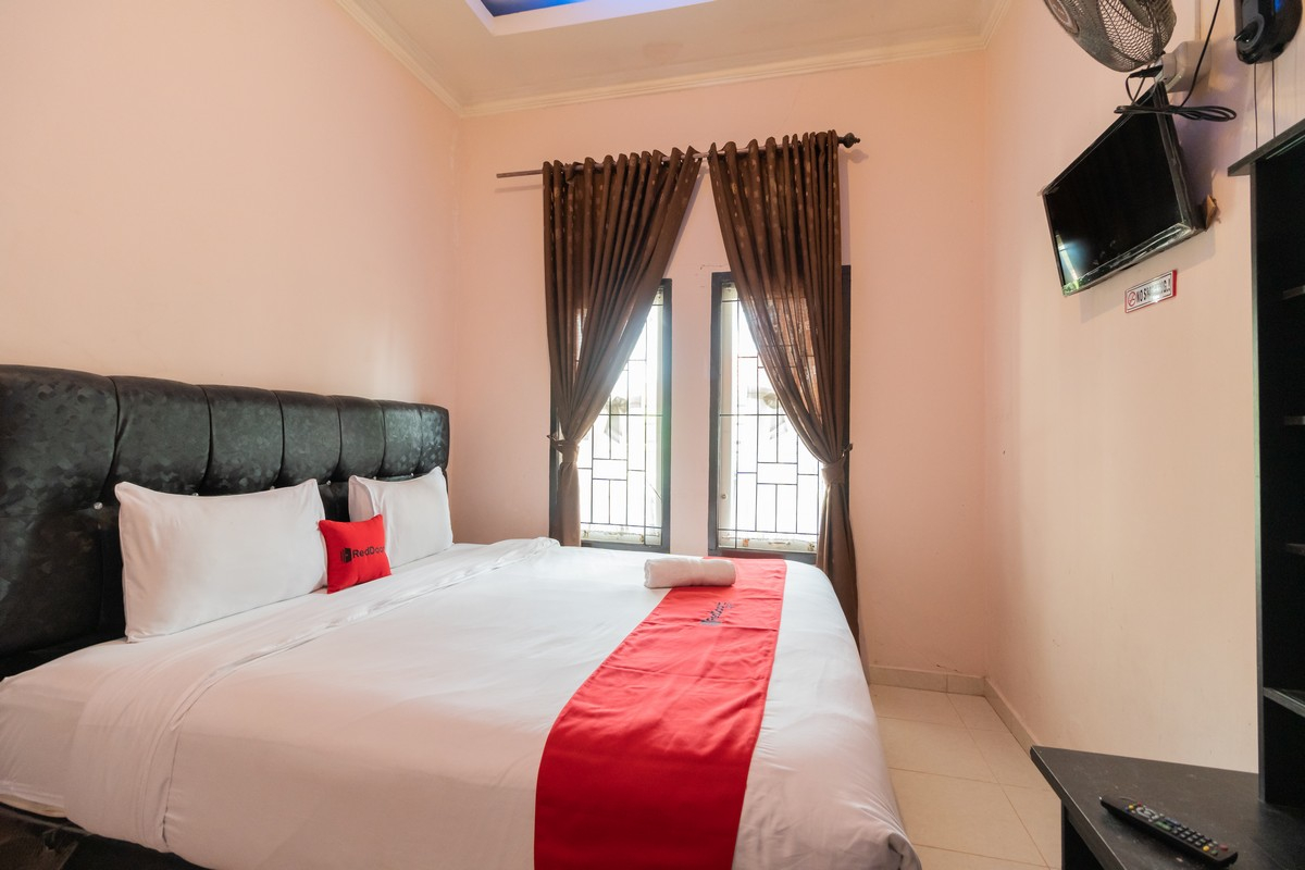 RedDoorz Syariah @ D'Ostha Residence, Bukittinggi