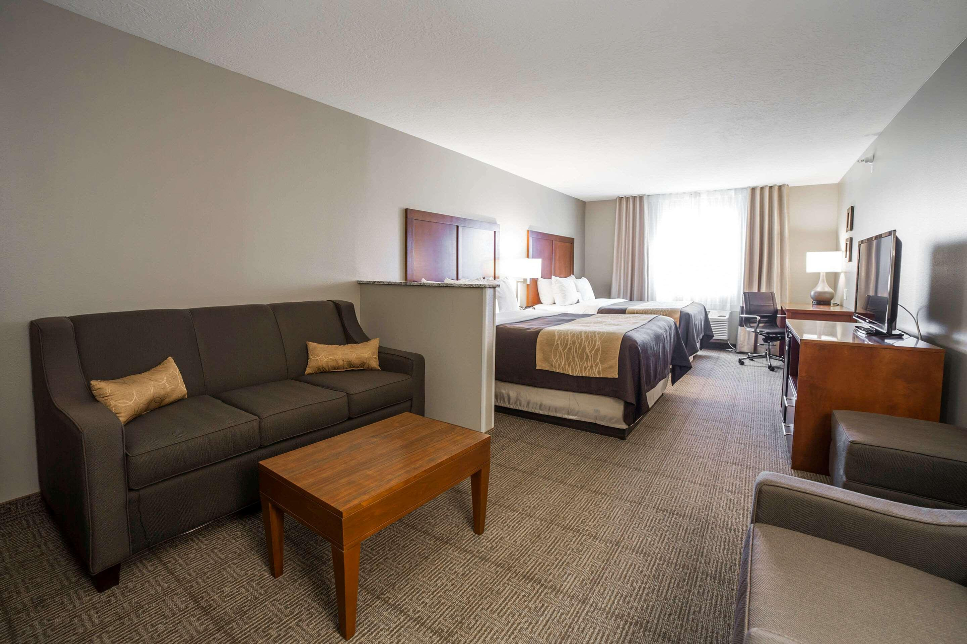 Bedroom, Comfort Inn & Suites, Beaver