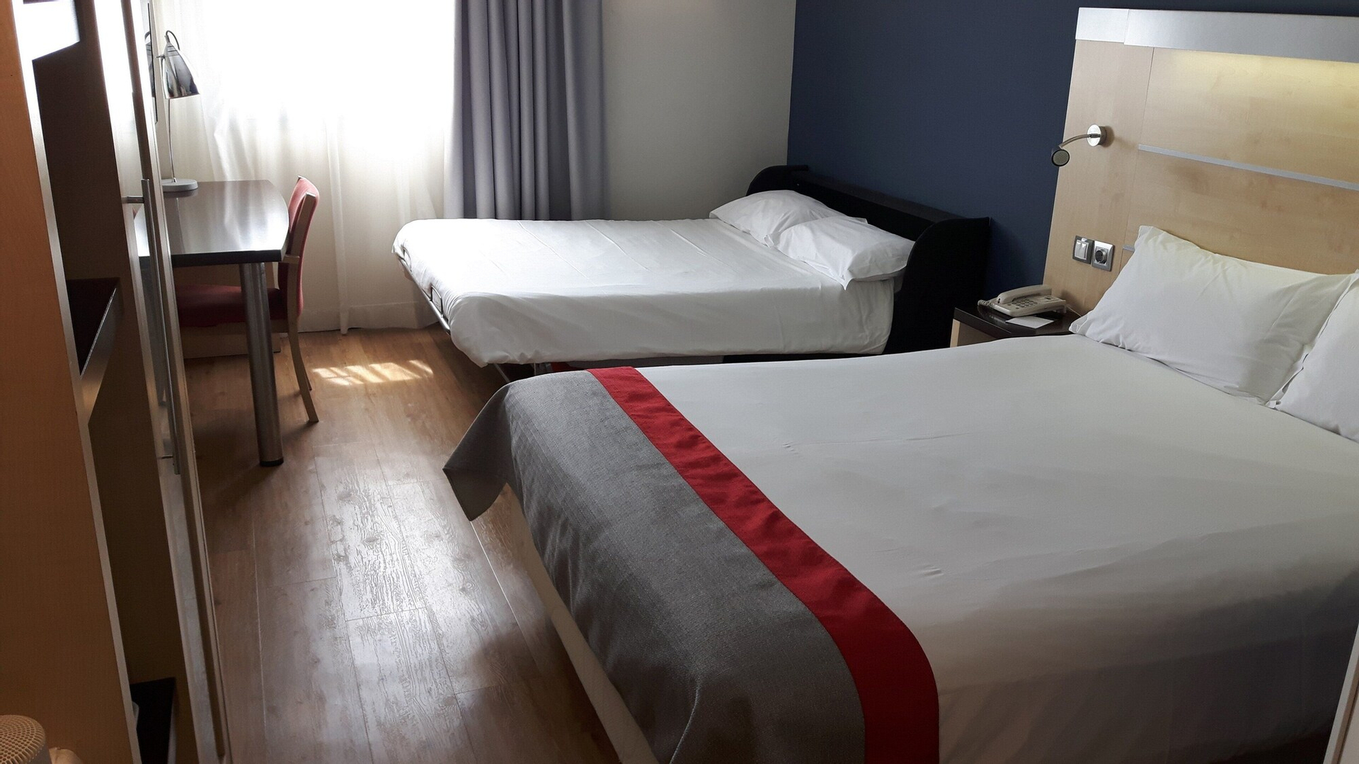 Bedroom 3, Holiday Inn Express Malaga Airport, Málaga