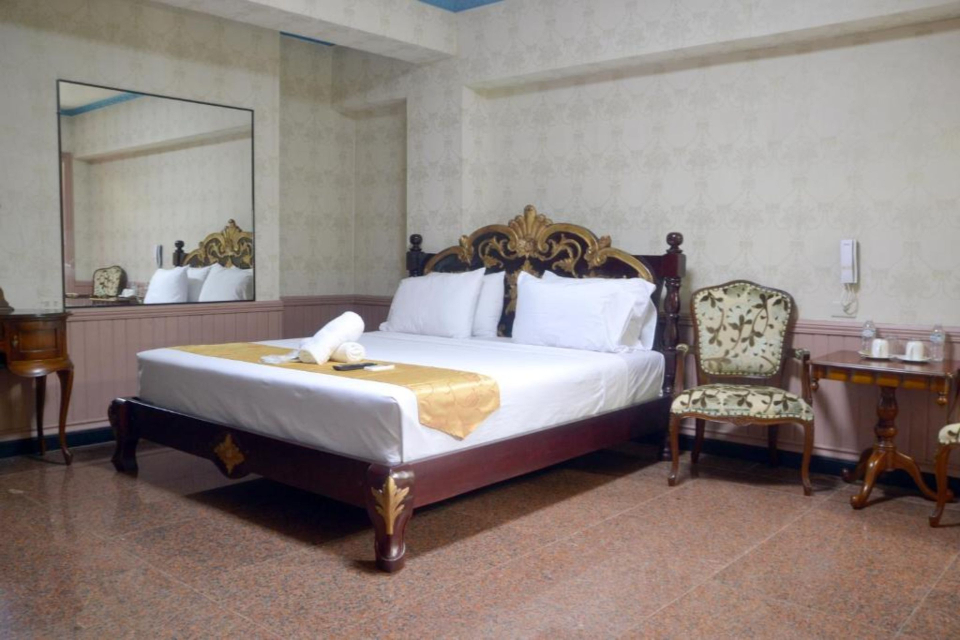 Room 4