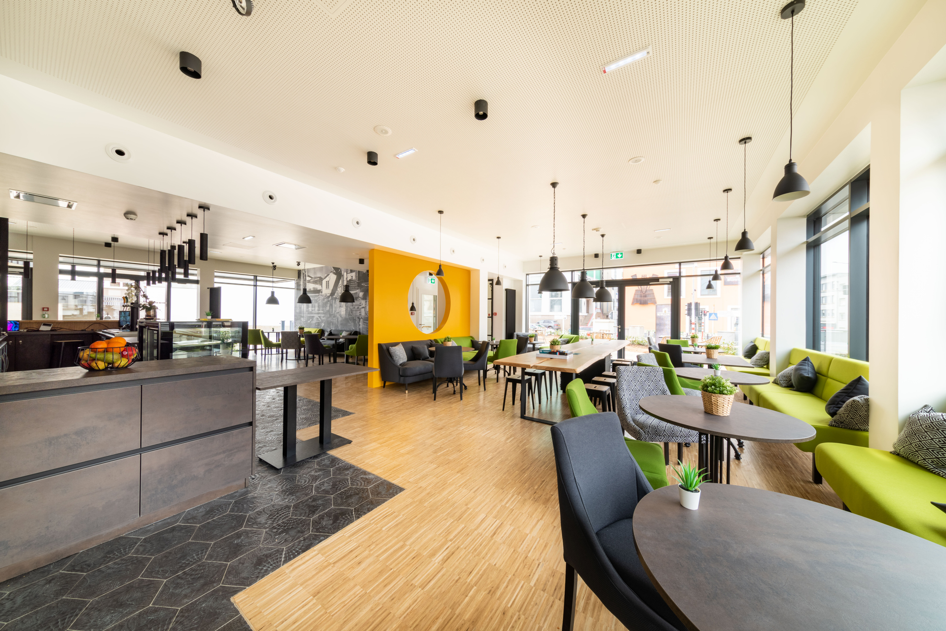 Food & Drinks 4, De Brauhotel, Capellen
