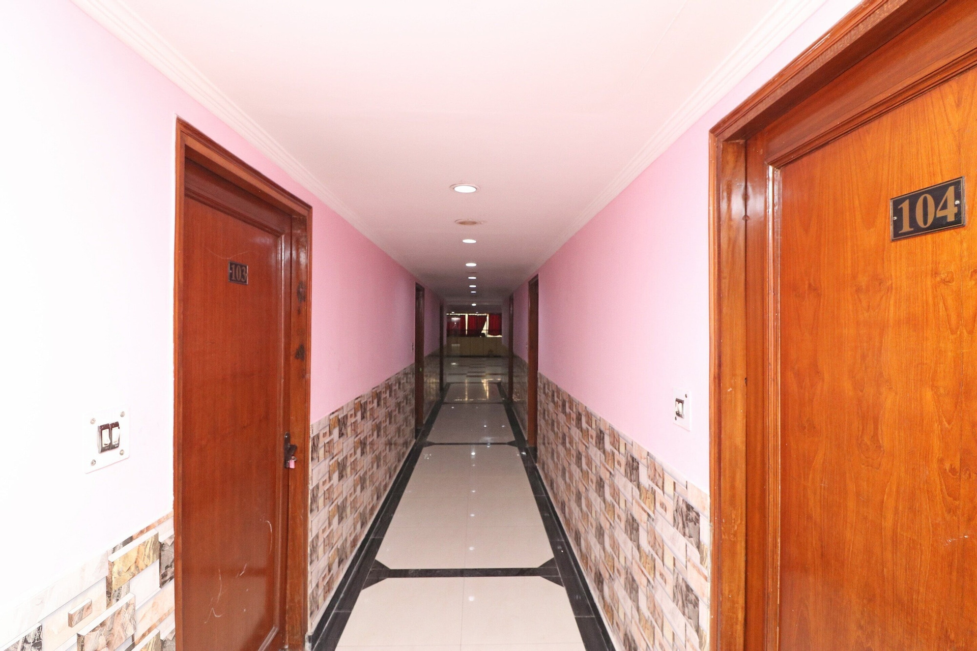 Public Area 4, OYO 26906 Hotel Tarang, Faridabad