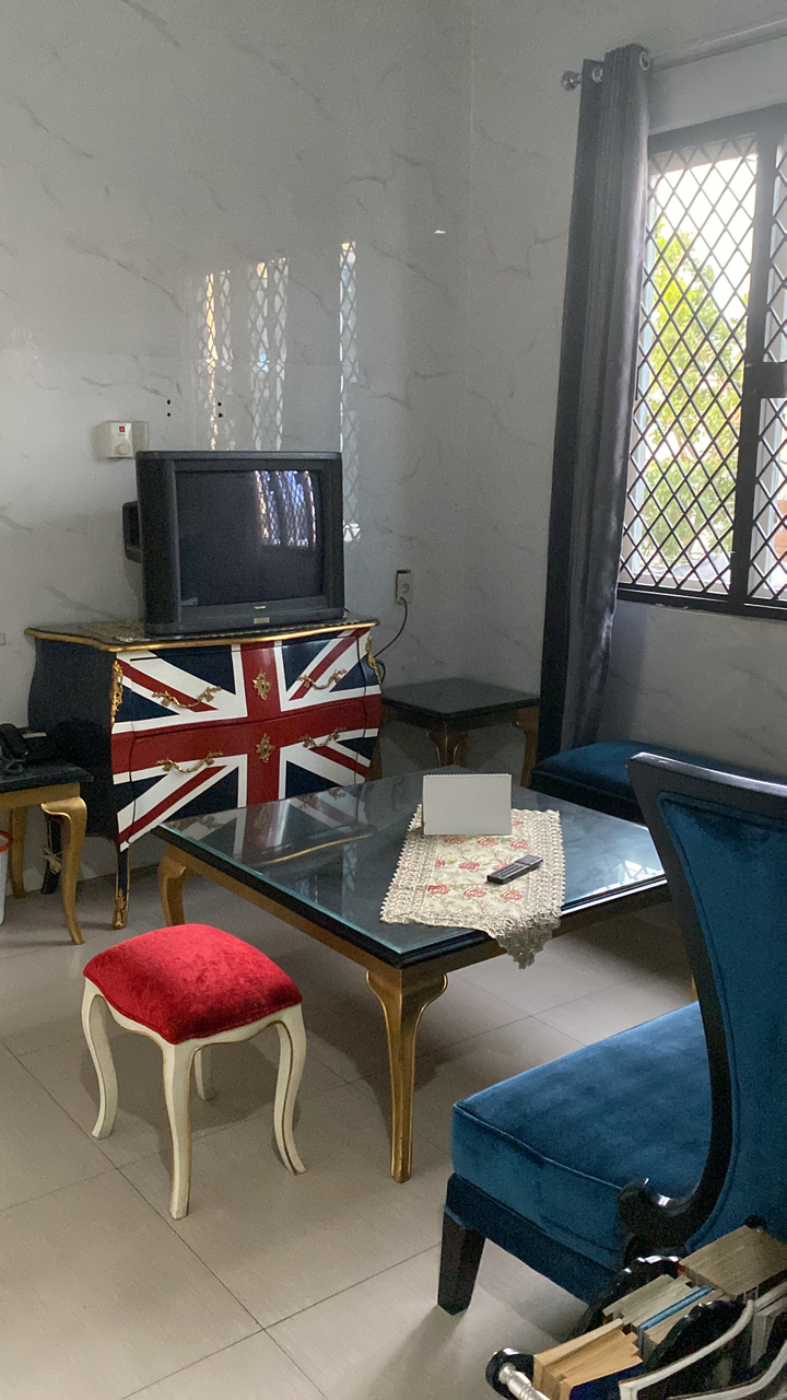 Living Area 3