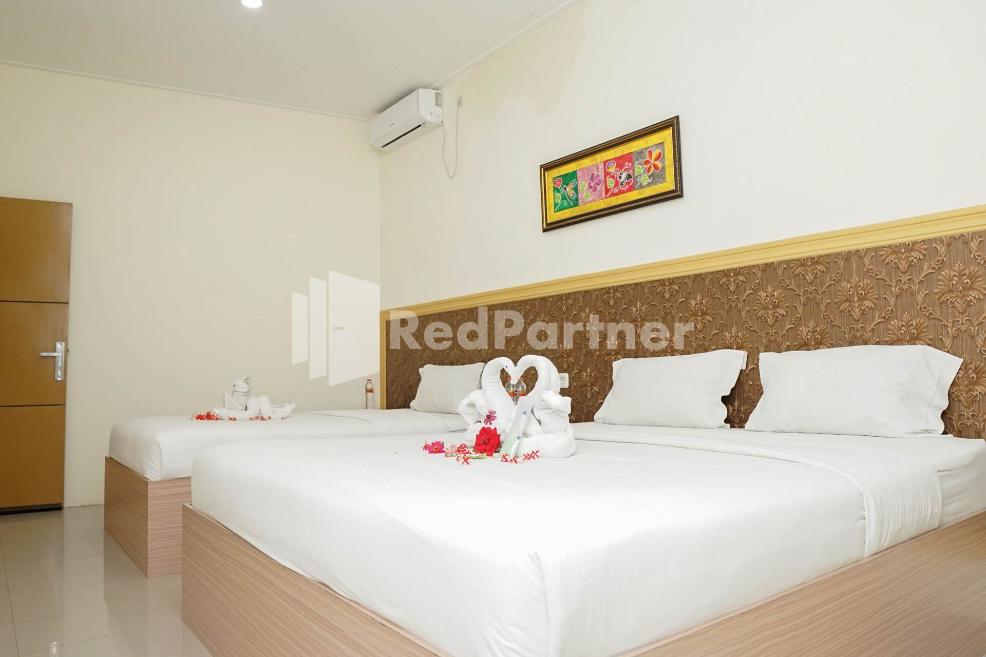Kamar Keluarga Double atau Ranjang Lain