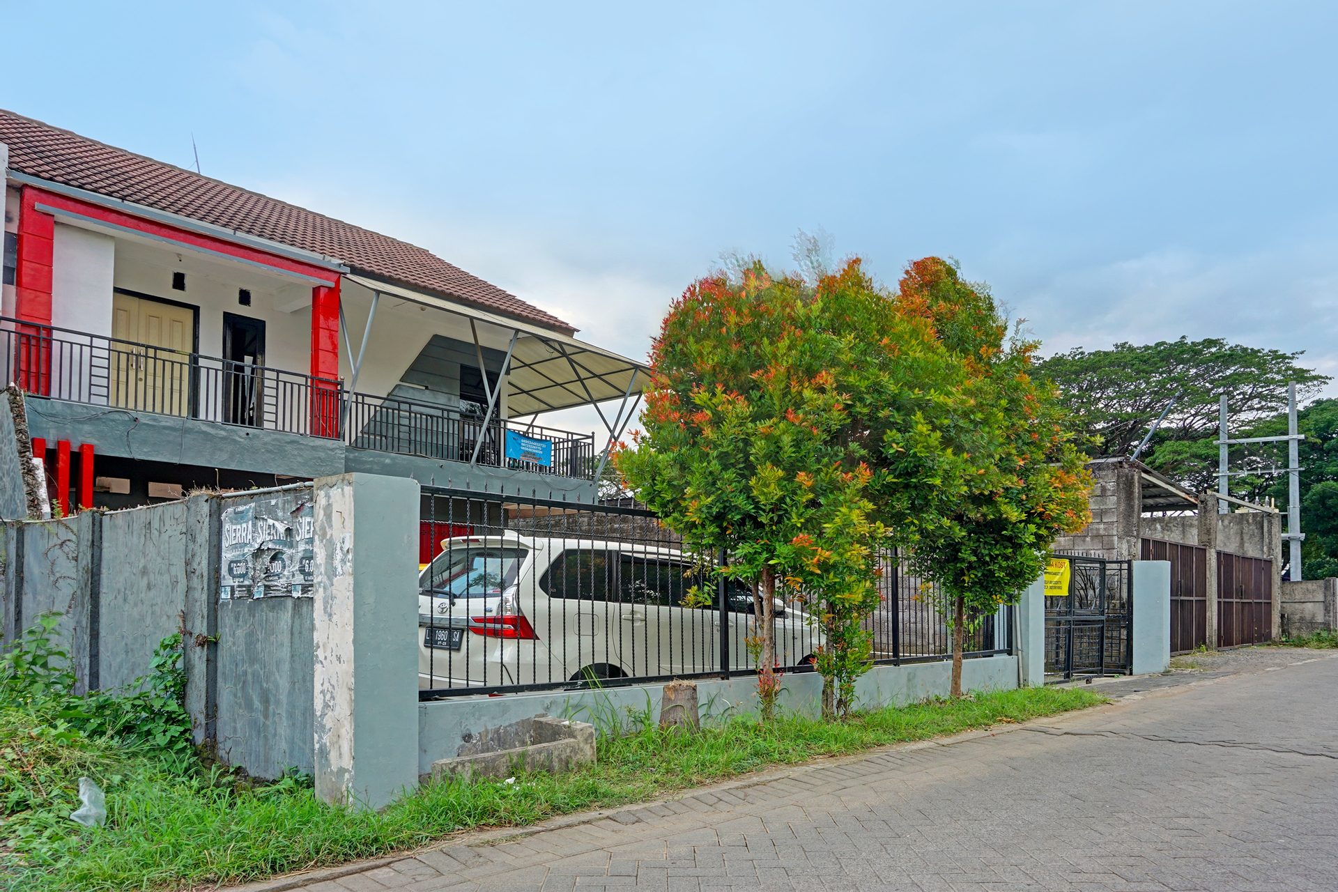 SPOT ON 91896 Kost Bu Dewi Syariah, Pasuruan