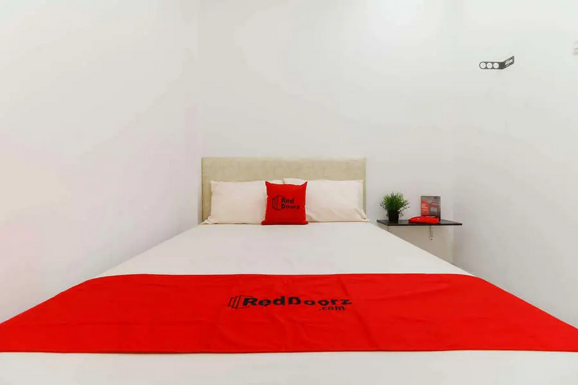Bedroom 1, RedDoorz Plus @ Kapuk Business Park, North Jakarta