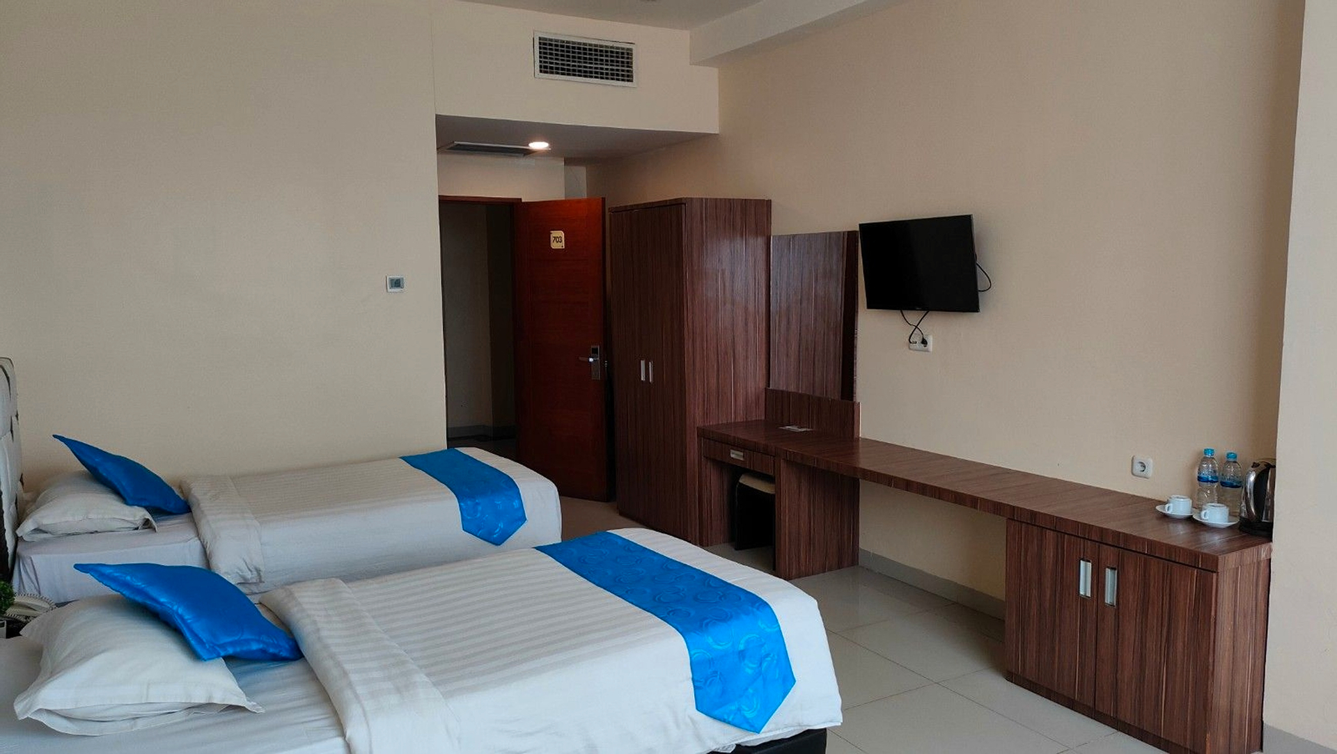 Bedroom 3, Raz Hotel & Convention, Medan