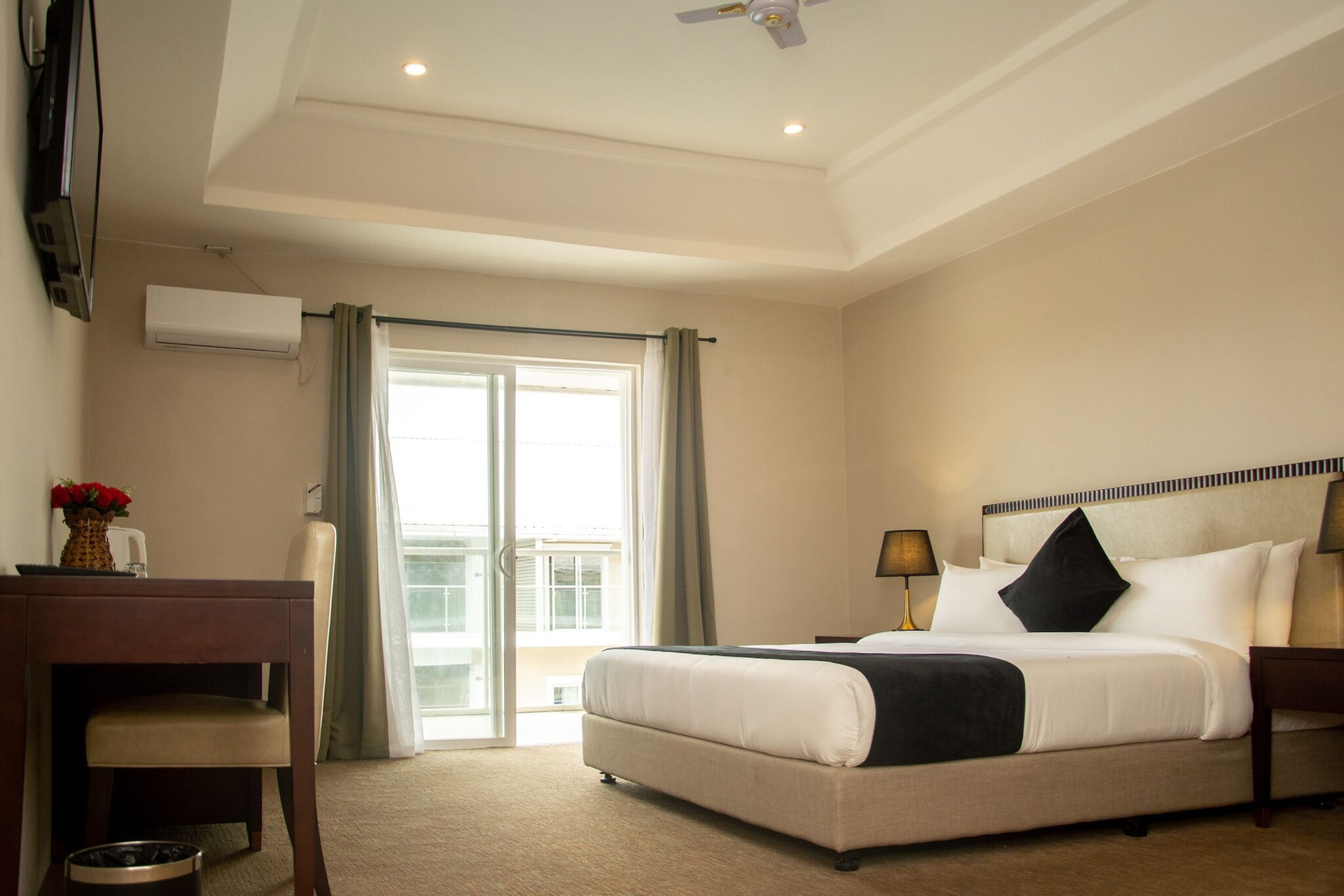 Bedroom 4, Royal Ambassador Hotel, Mambah-Kaba