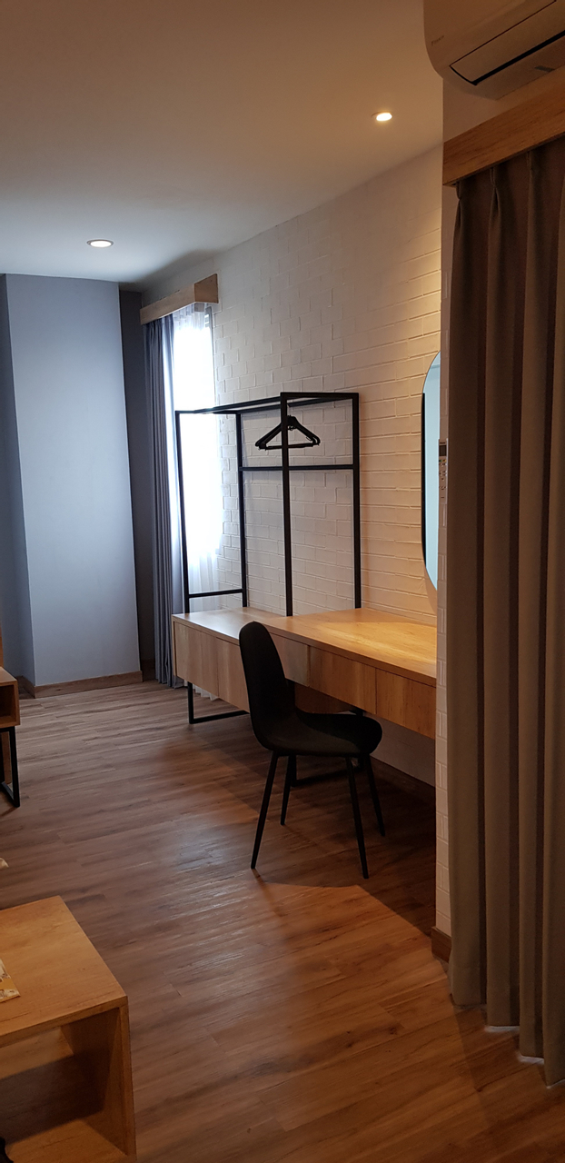 Bathroom 16