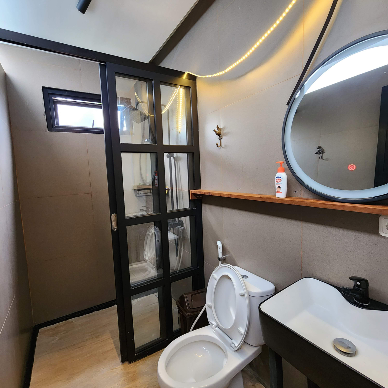 Bathroom 7