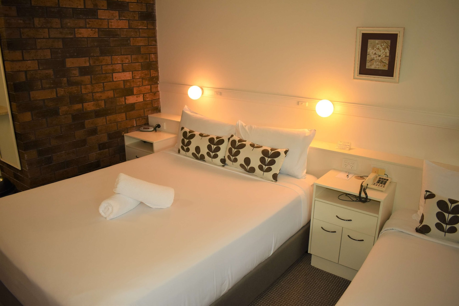 Bedroom 3, Best Western Parkside Motor Inn, Coffs Harbour - Pt A