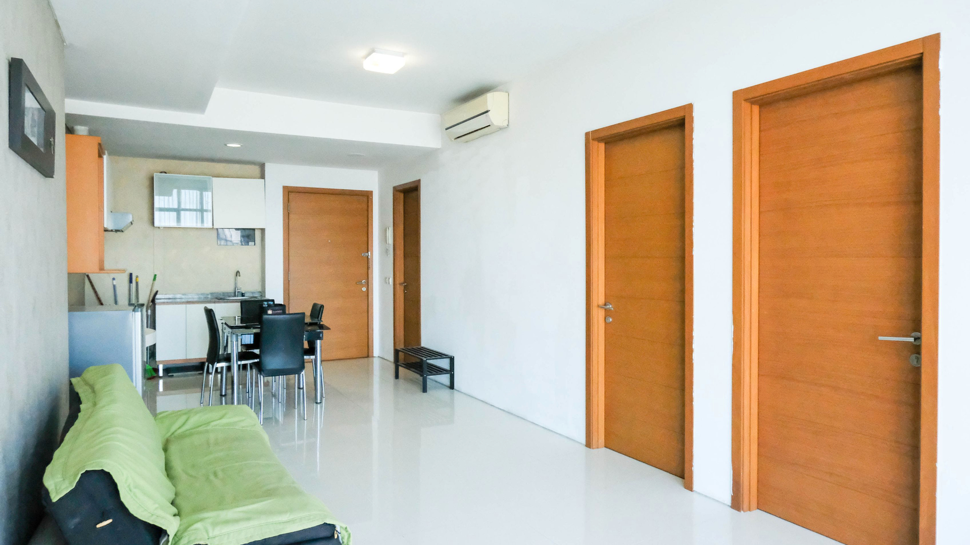 Exterior & Views 2, Spacious 2BR with Access to Mall at Aryaduta Residence Surabaya Apartment By Travelio, Surabaya