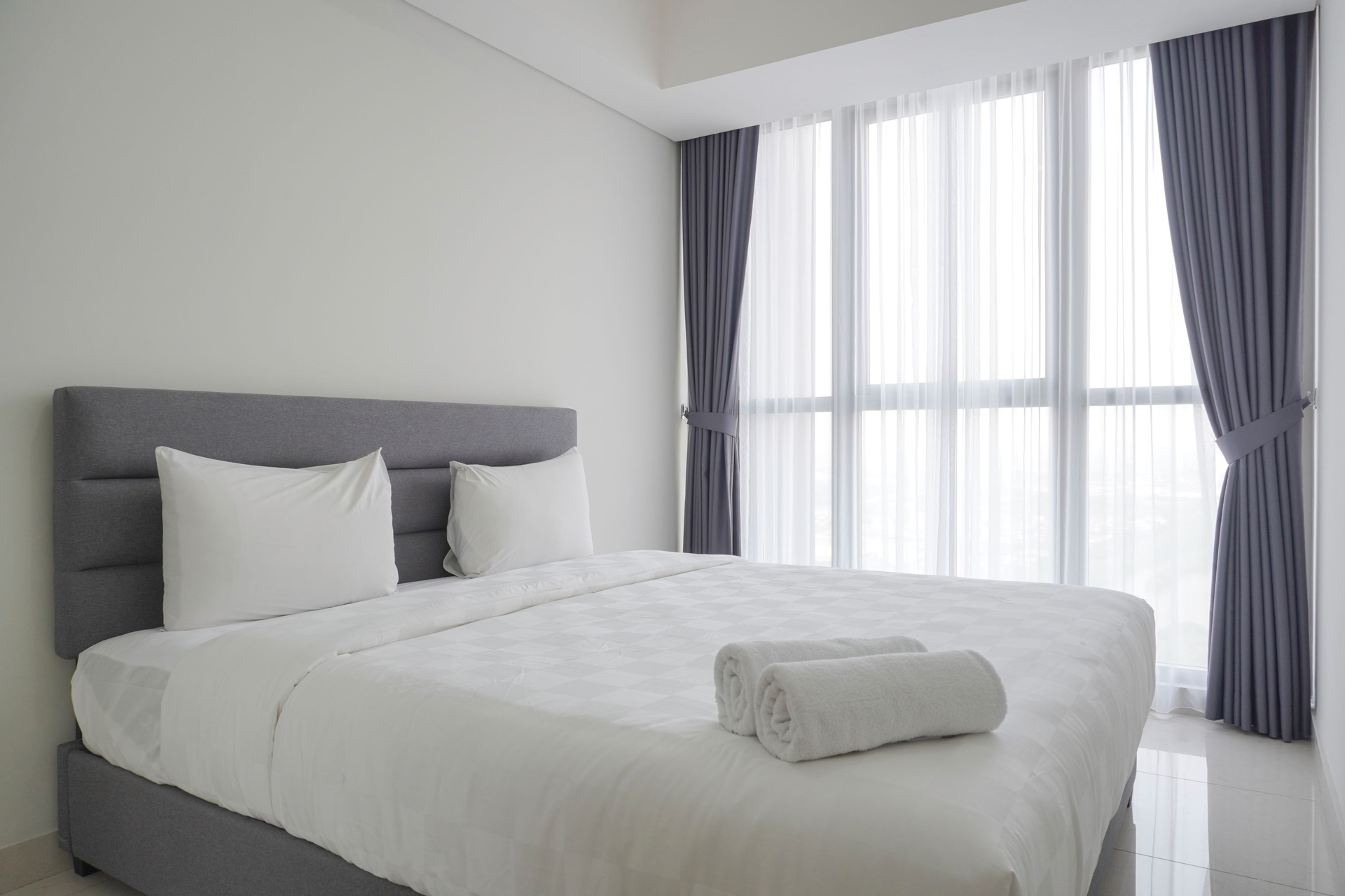 Bedroom 2, Fancy and Nice 1BR at Gold Coast Apartment By Travelio, North Jakarta