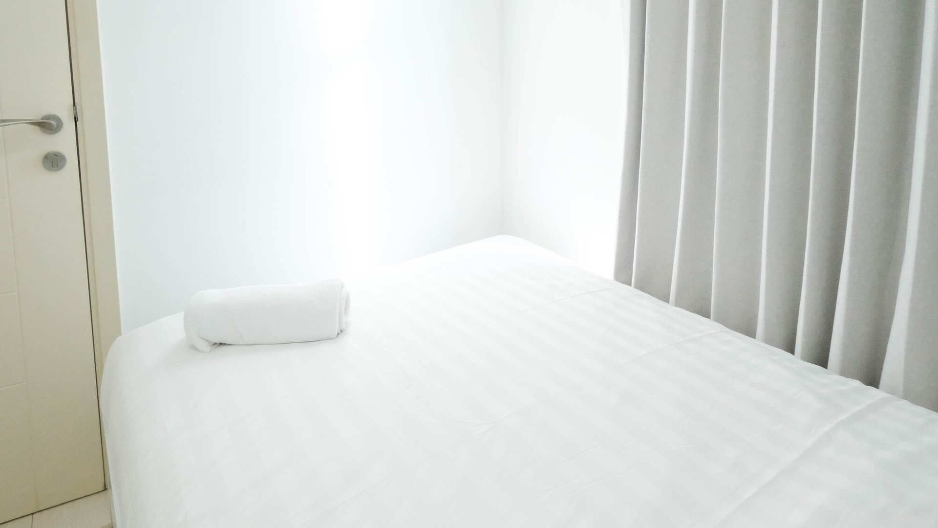 Bedroom 4, Spacey and Homey 2BR at Supermall Mansion Apartment By Travelio, Surabaya