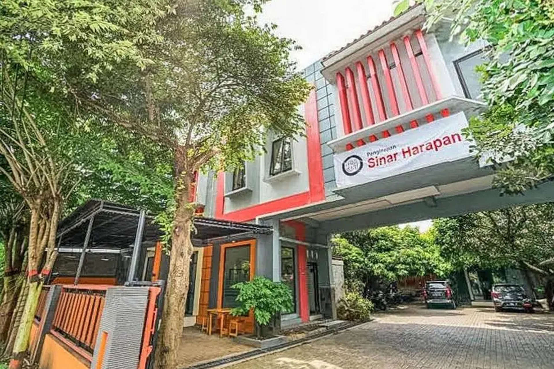 Exterior & Views 4, Penginapan Sinar Harapan near GOR Mastrip Probolinggo, Probolinggo