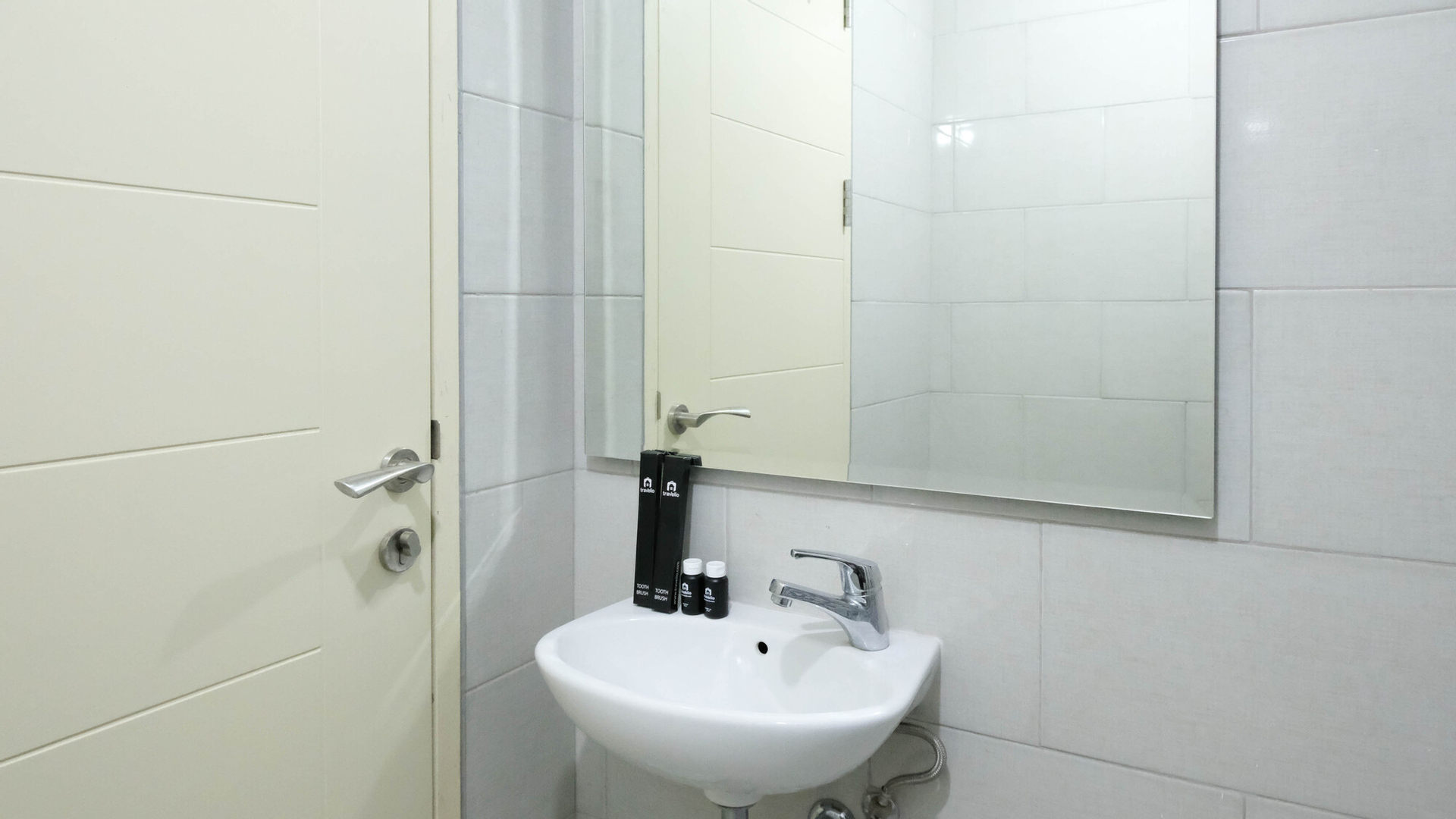 Bathroom 7