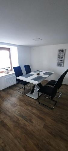 2, Ferienwohnung-Panoramablick-Kussaberg, Waldshut