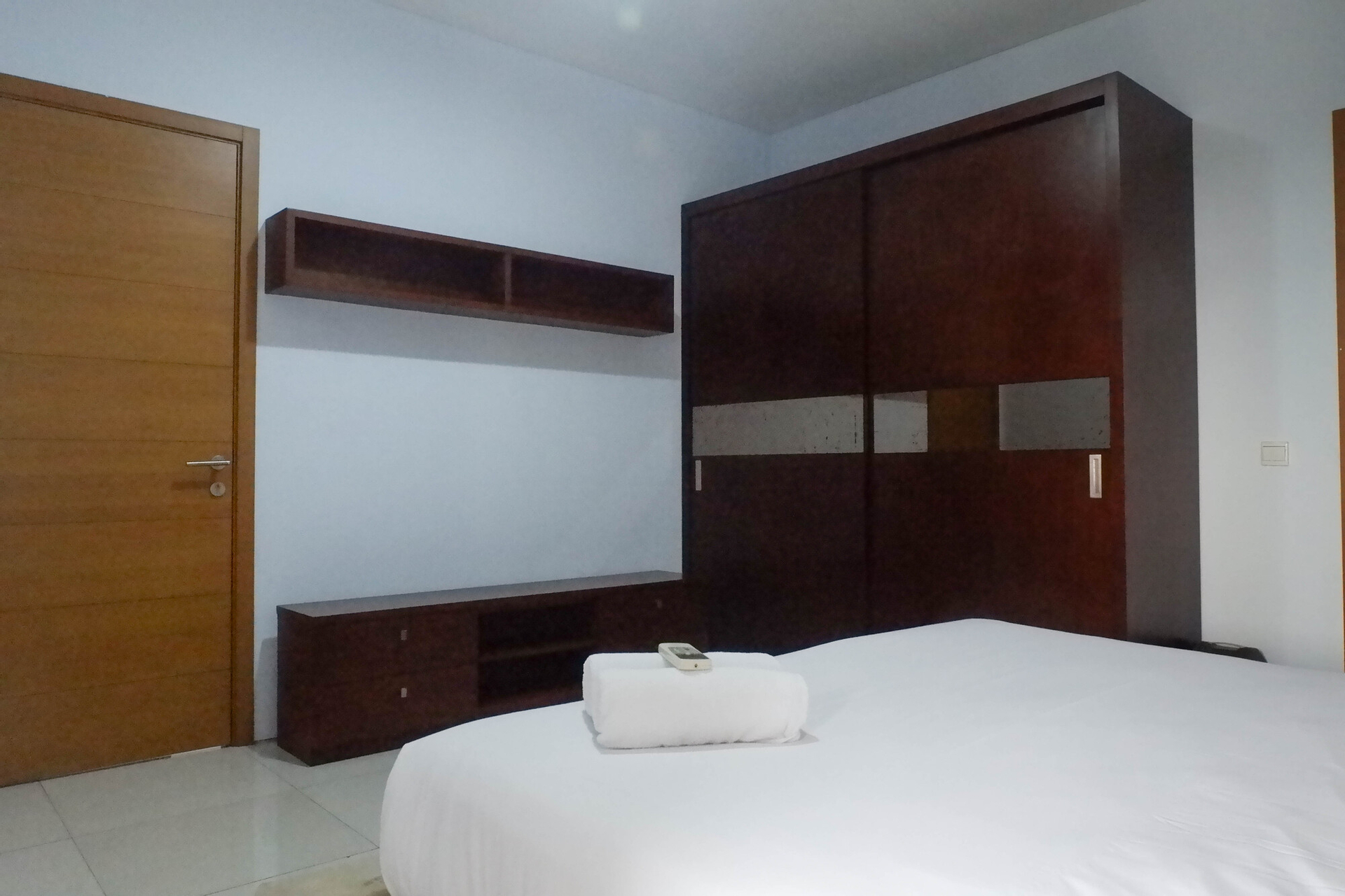 Bedroom 4, Modern 2BR Apartment at Aryaduta Residence Connected to CITO Mall By Travelio, Surabaya