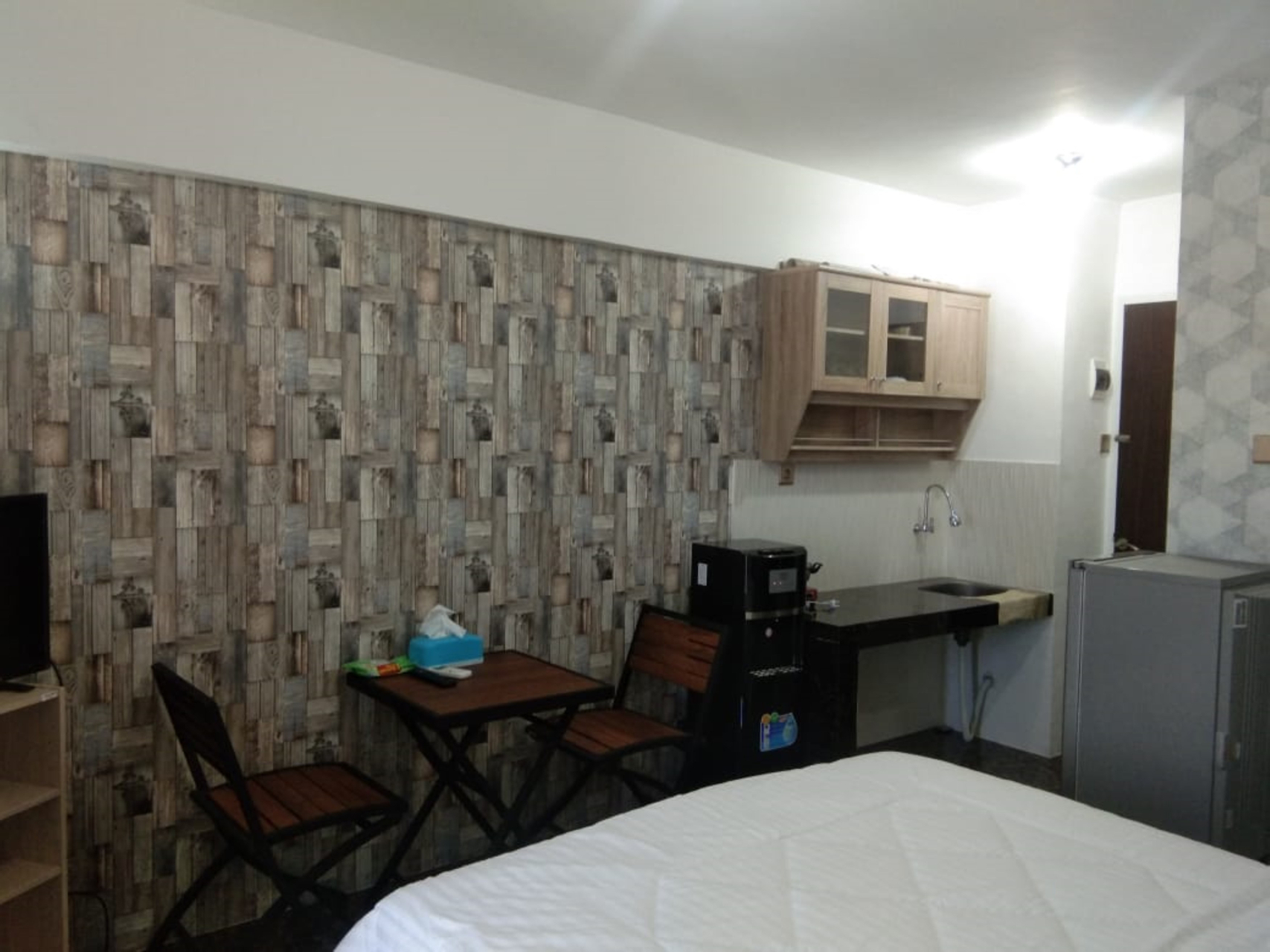 Room 9