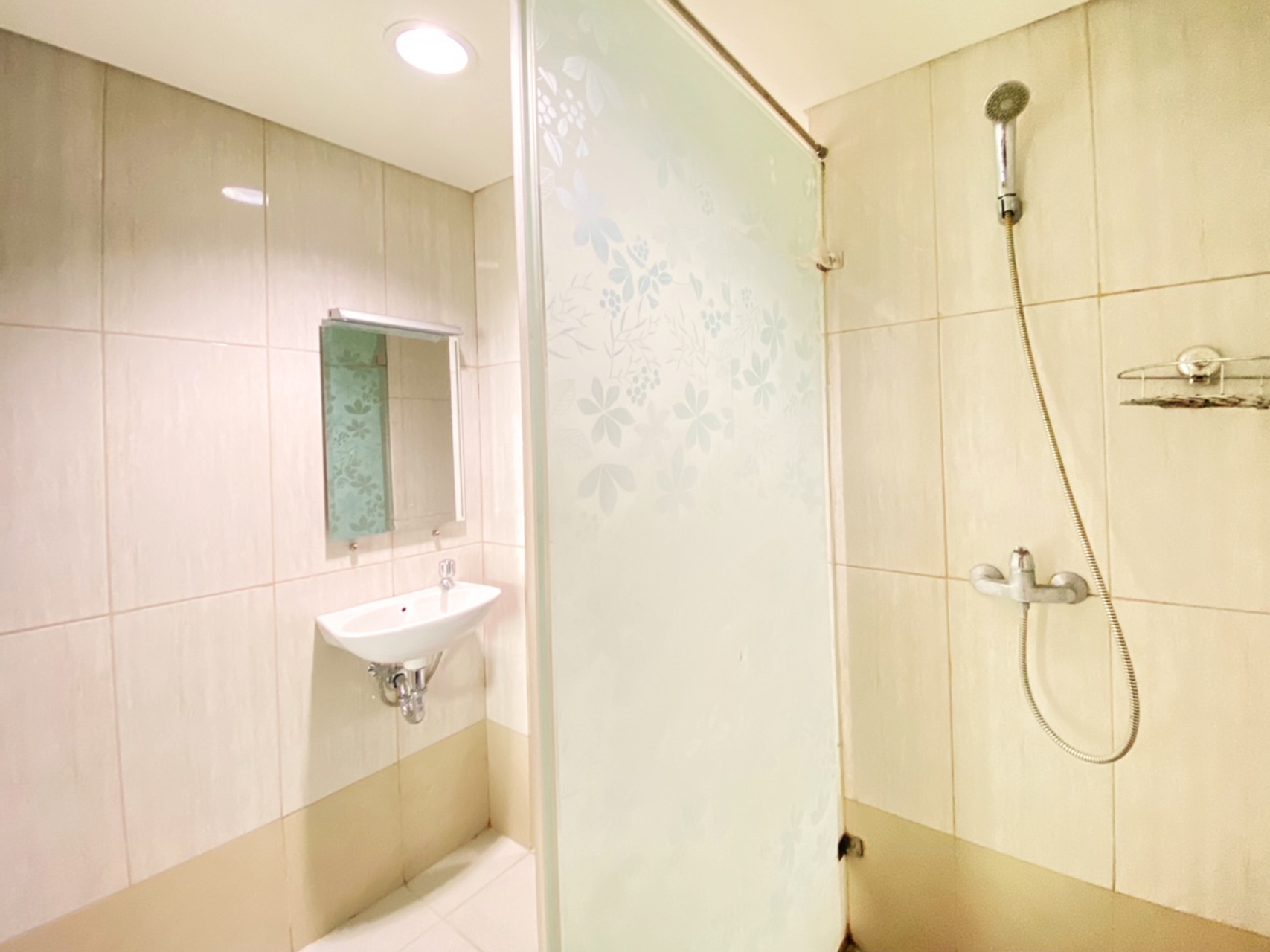 Bathroom 6