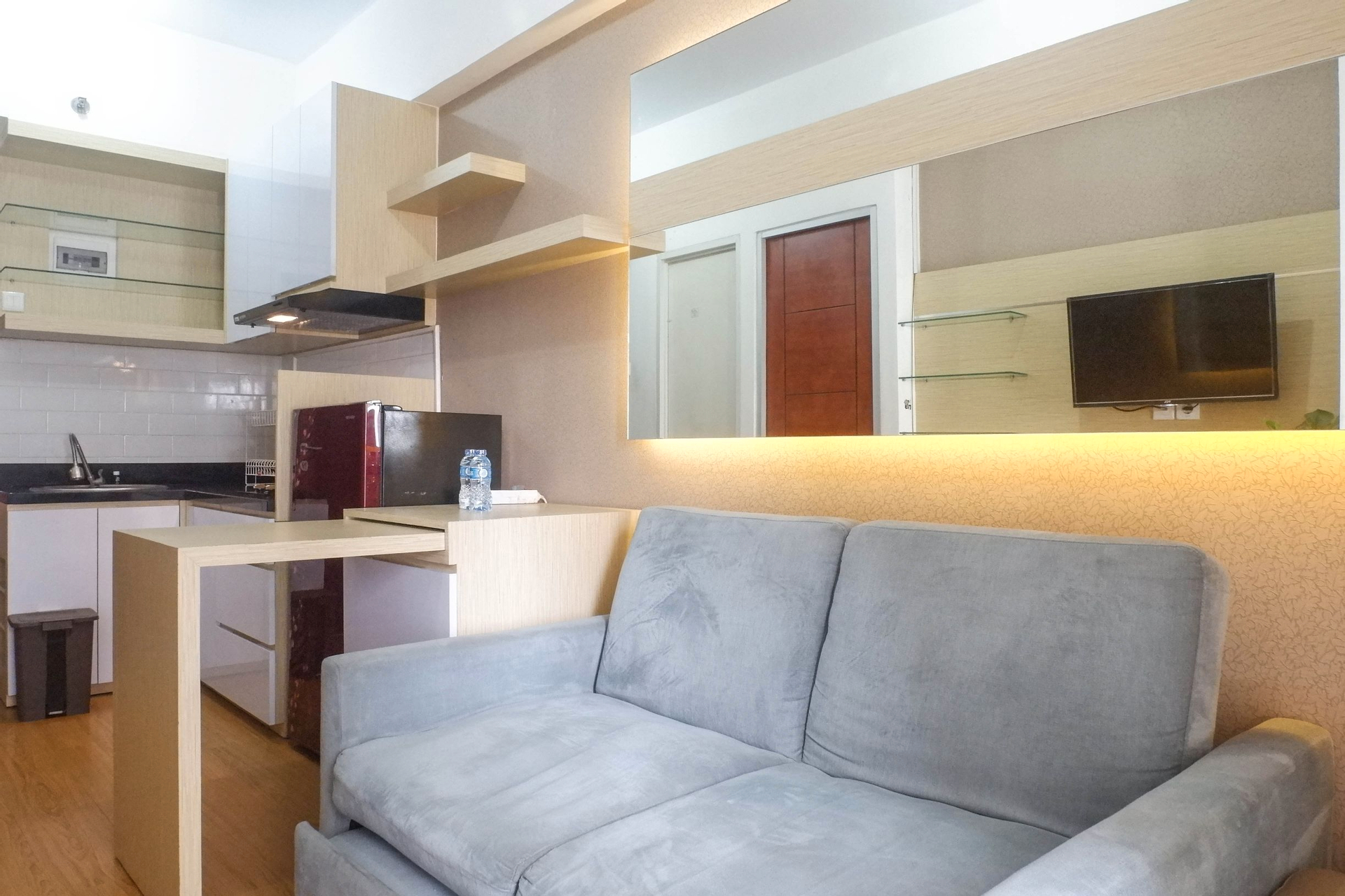Exterior & Views 1, Cozy Stay 2BR Apartment at Gunawangsa Tidar By Travelio, Surabaya