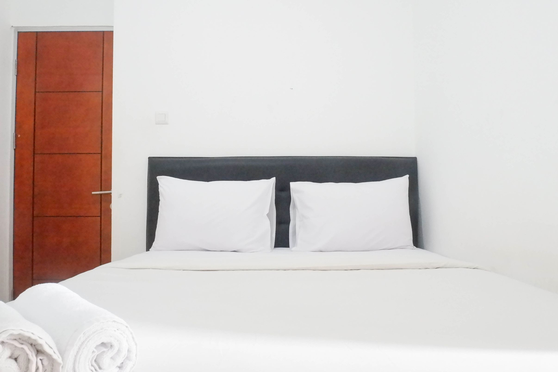 Bedroom 3, Cozy Stay 2BR Apartment at Gunawangsa Tidar By Travelio, Surabaya