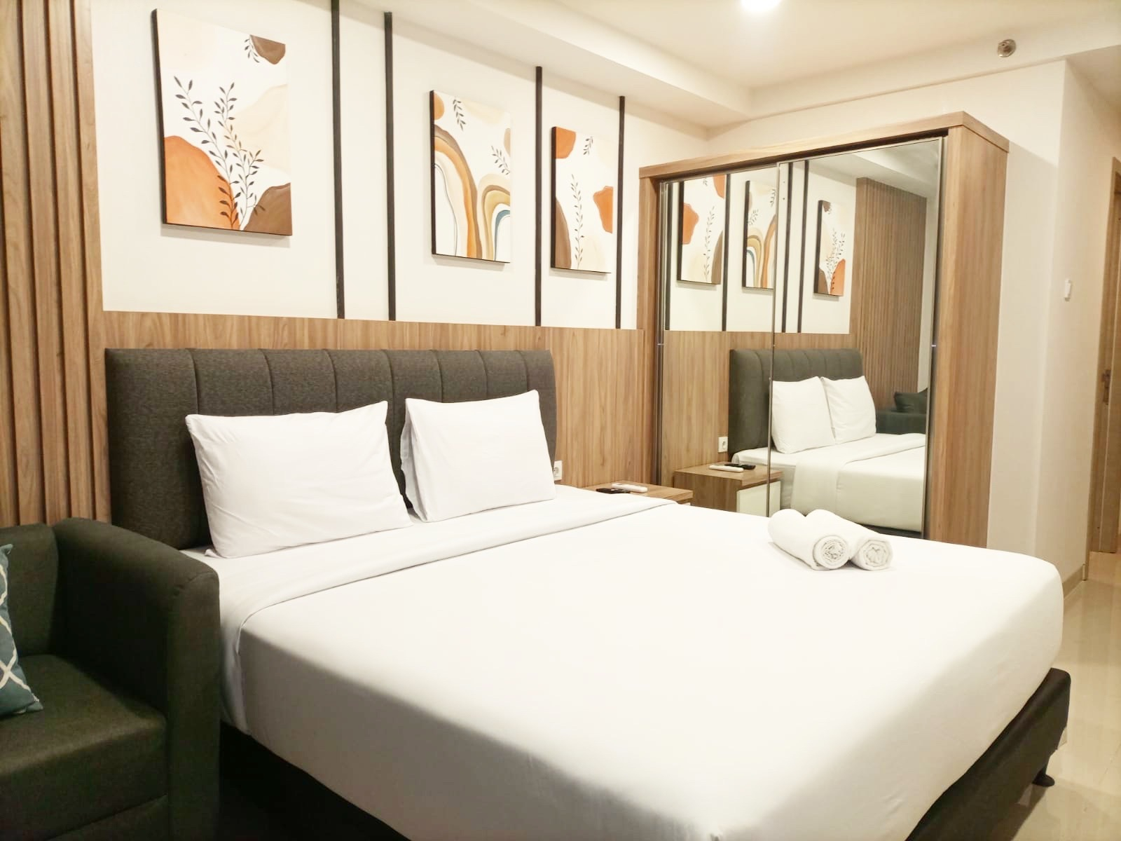 Comfort and Simply Look Studio Room at Mataram City Apartment By Travelio, Sleman