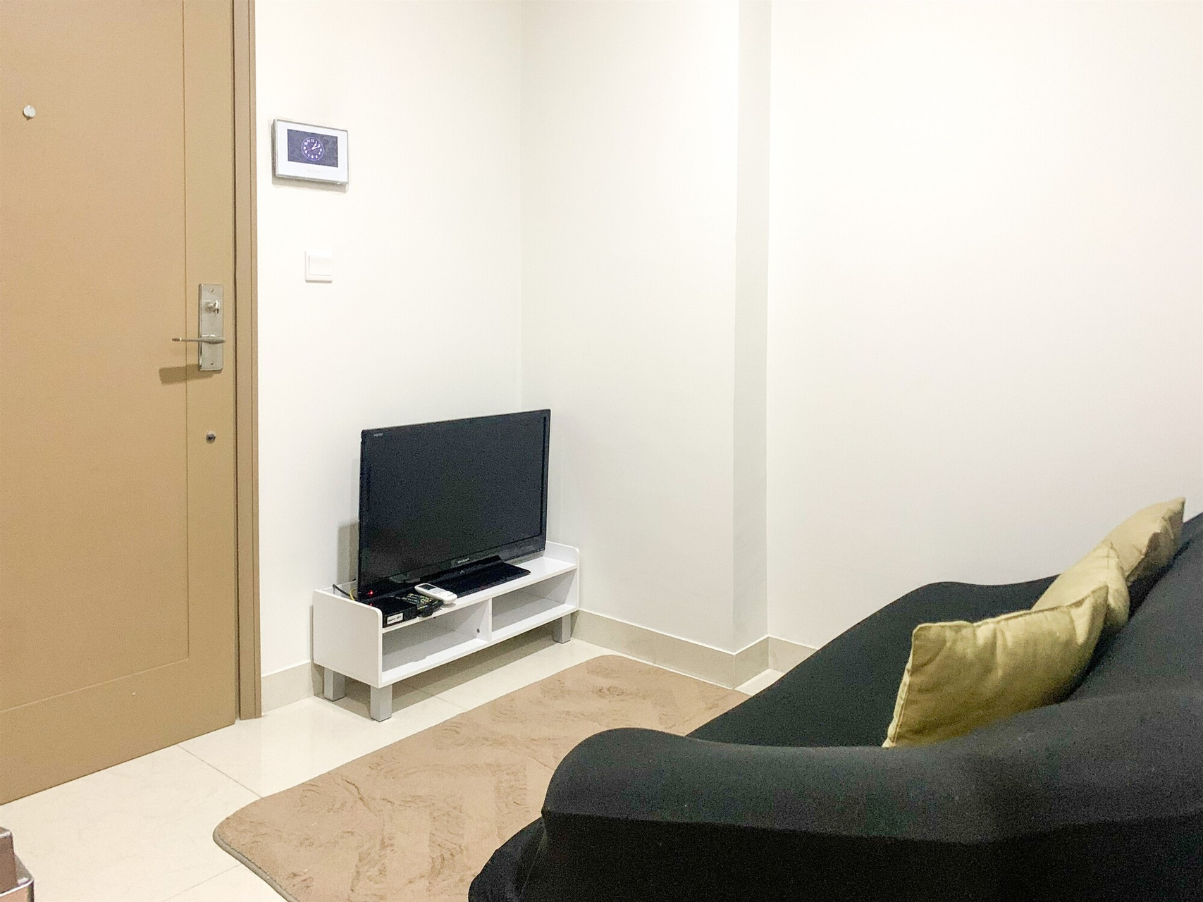 Exterior & Views 2, Comfort 1BR at Gold Coast Apartment By Travelio, North Jakarta