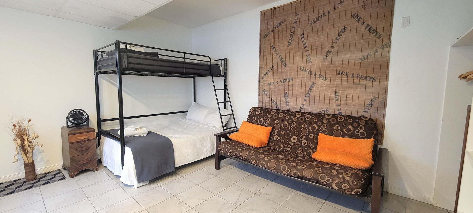 Room 4, Aux 4 vents - Auberg'Inn, Avignon