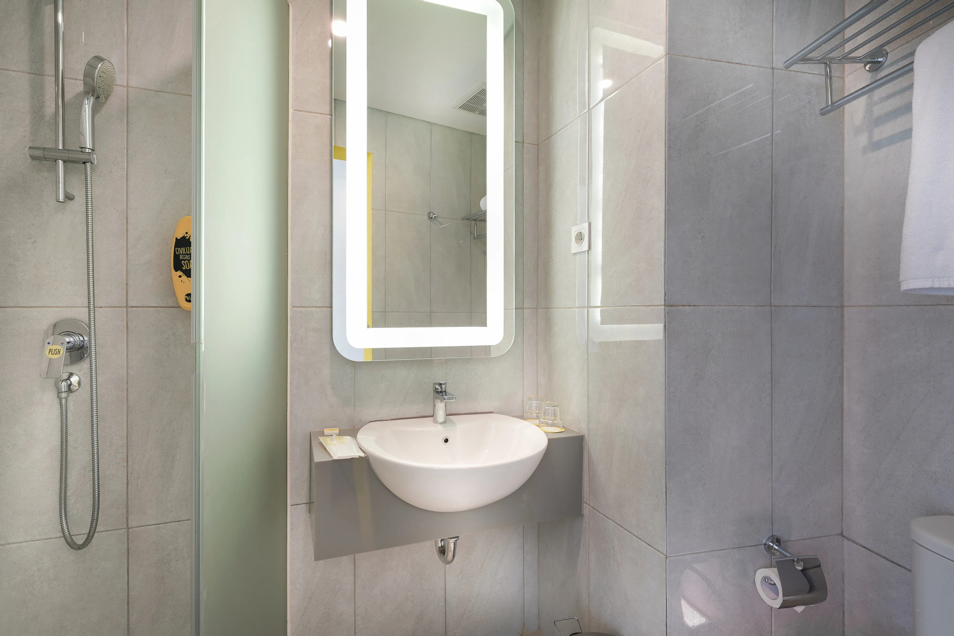 Bathroom 31