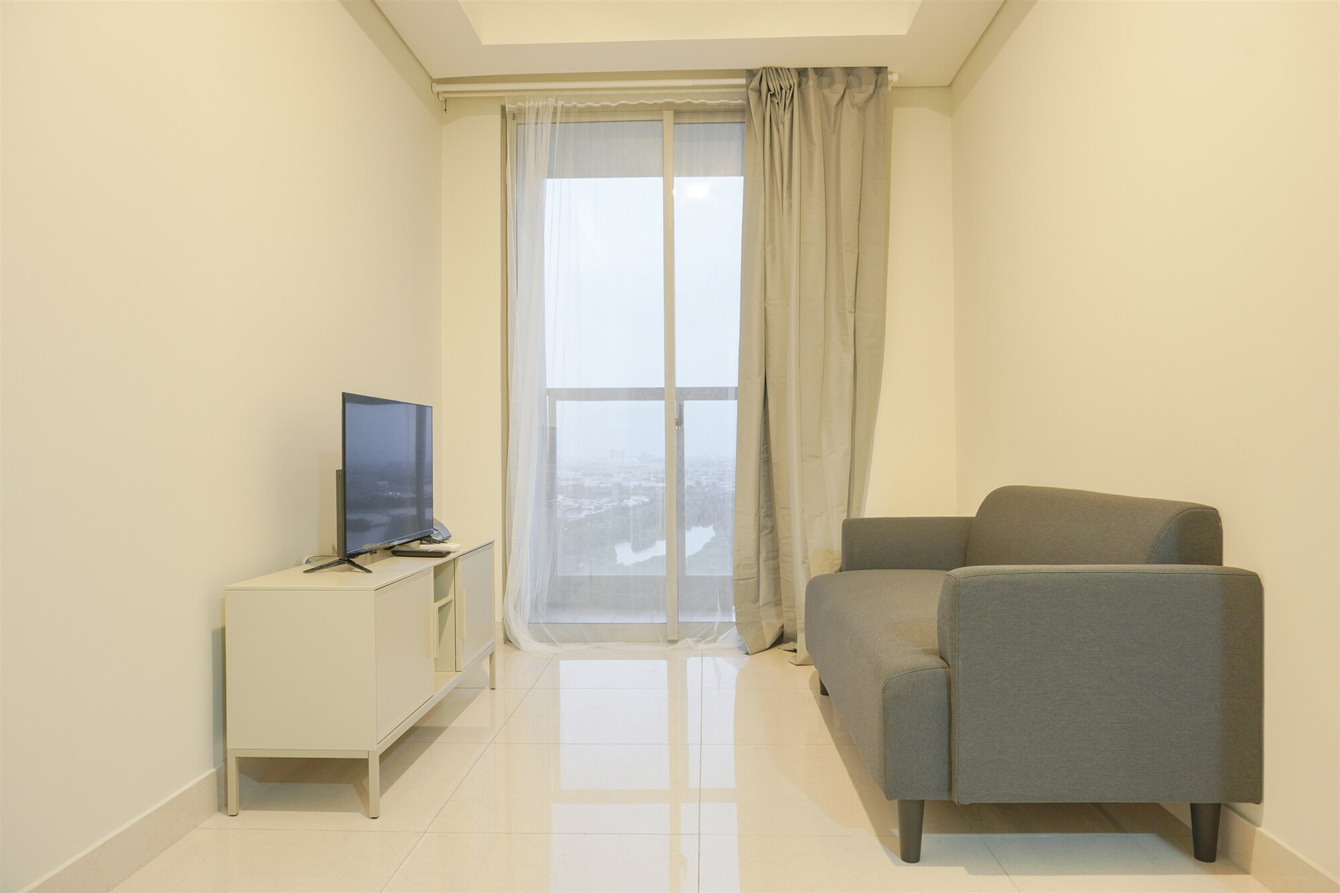 Exterior & Views 1, Fancy and Comfort 1BR at Gold Coast Apartment By Travelio, North Jakarta