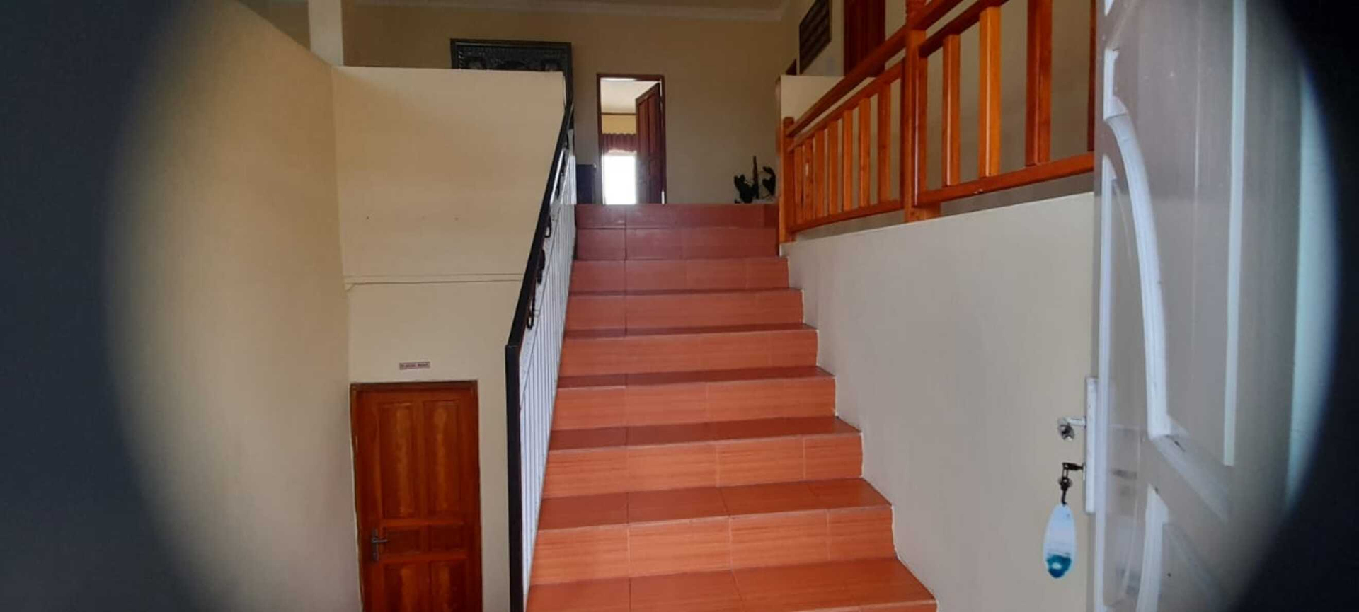 Living Area 6