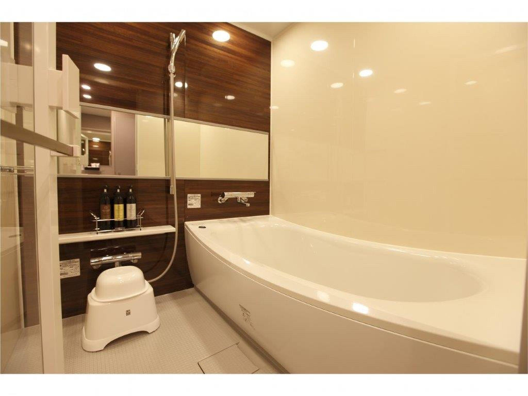 Bathtub