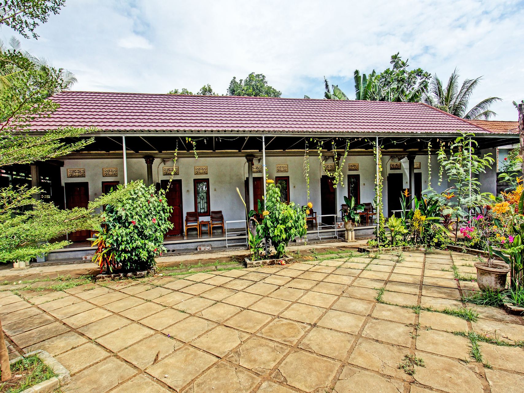 Exterior & Views 2, OYO 91965 Swan Homestay, Lombok