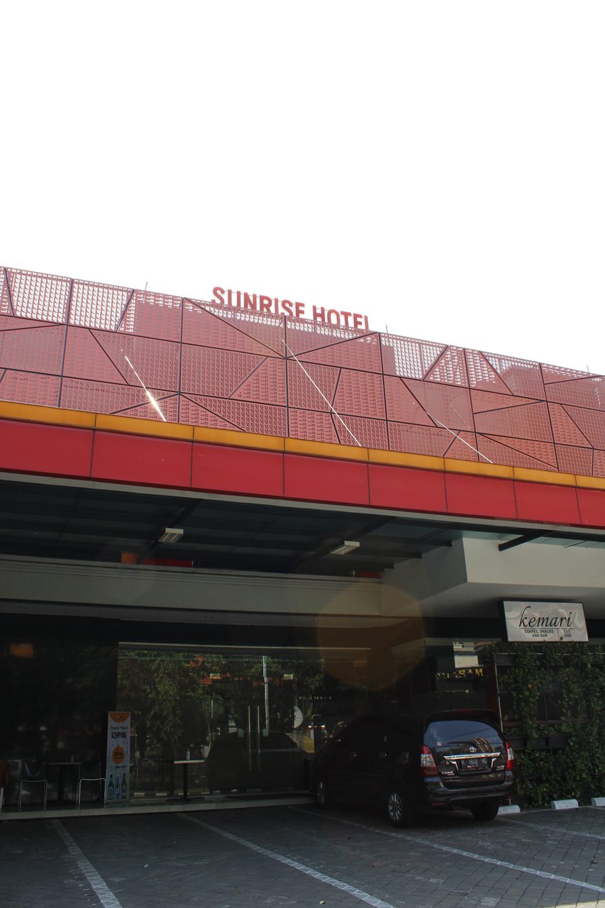 Exterior & Views 1, Sunrise Hotel Semarang, Semarang
