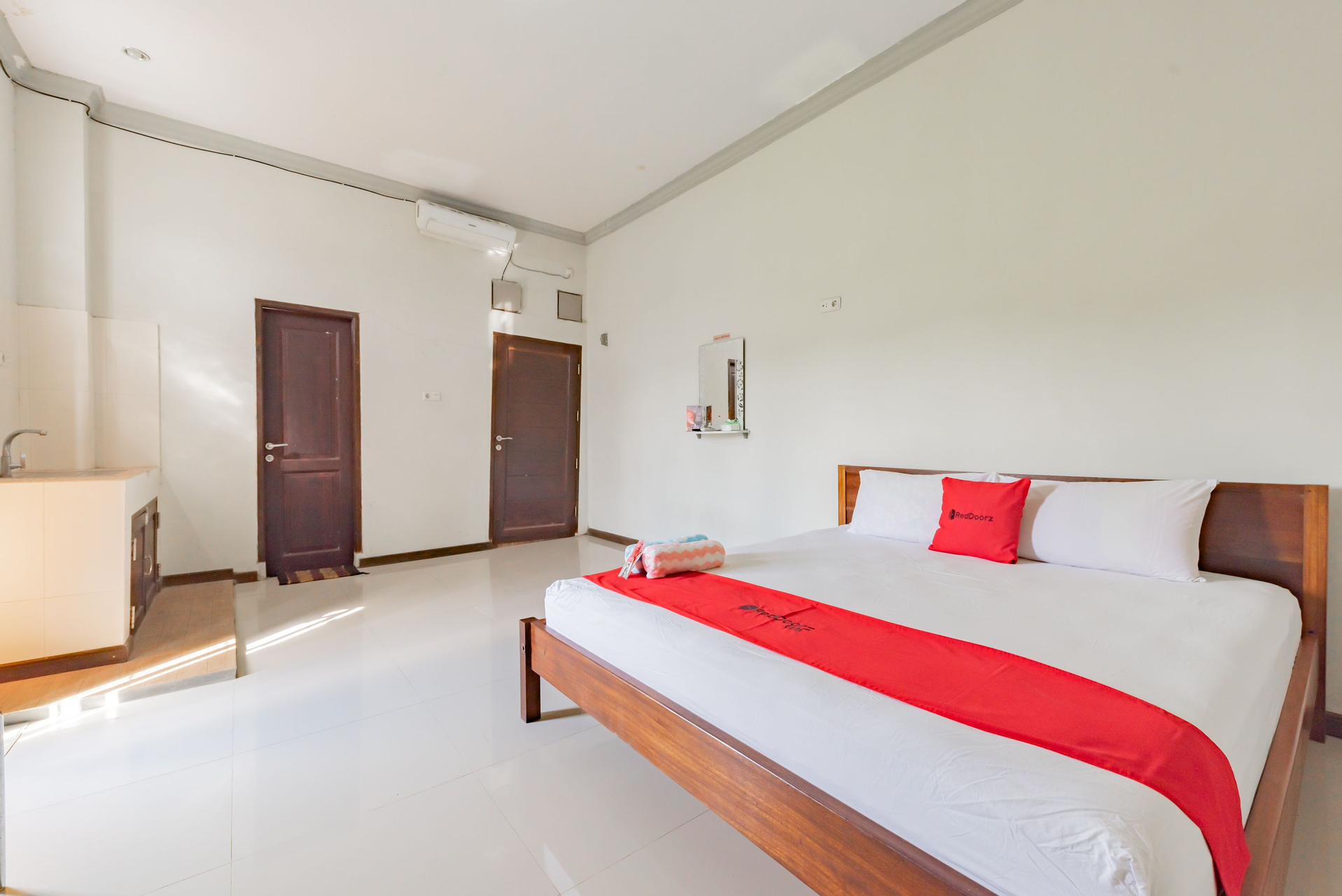 Bedroom 2, RedDoorz near GOR Sempaja Samarinda, Samarinda