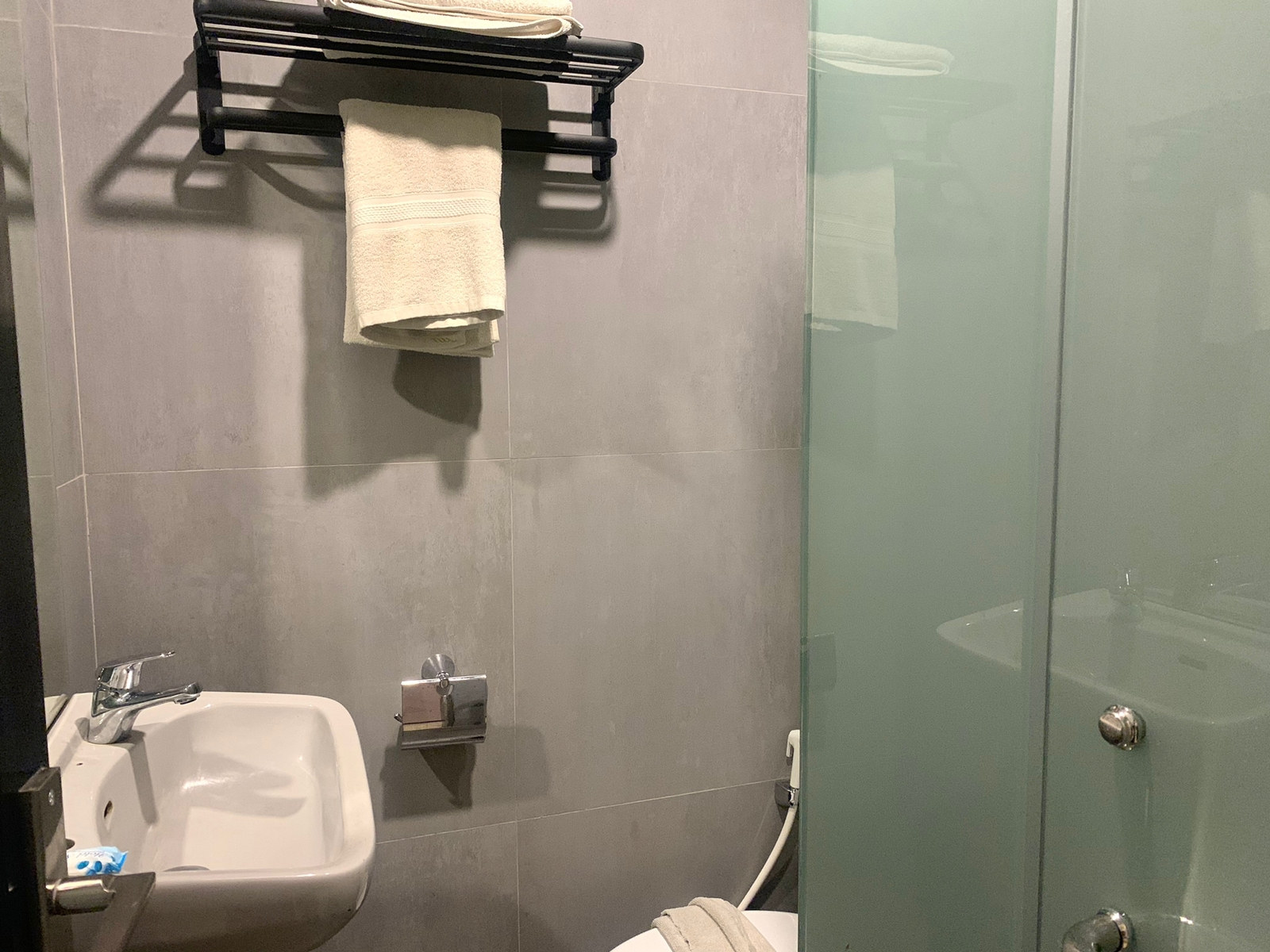 Bathroom 2