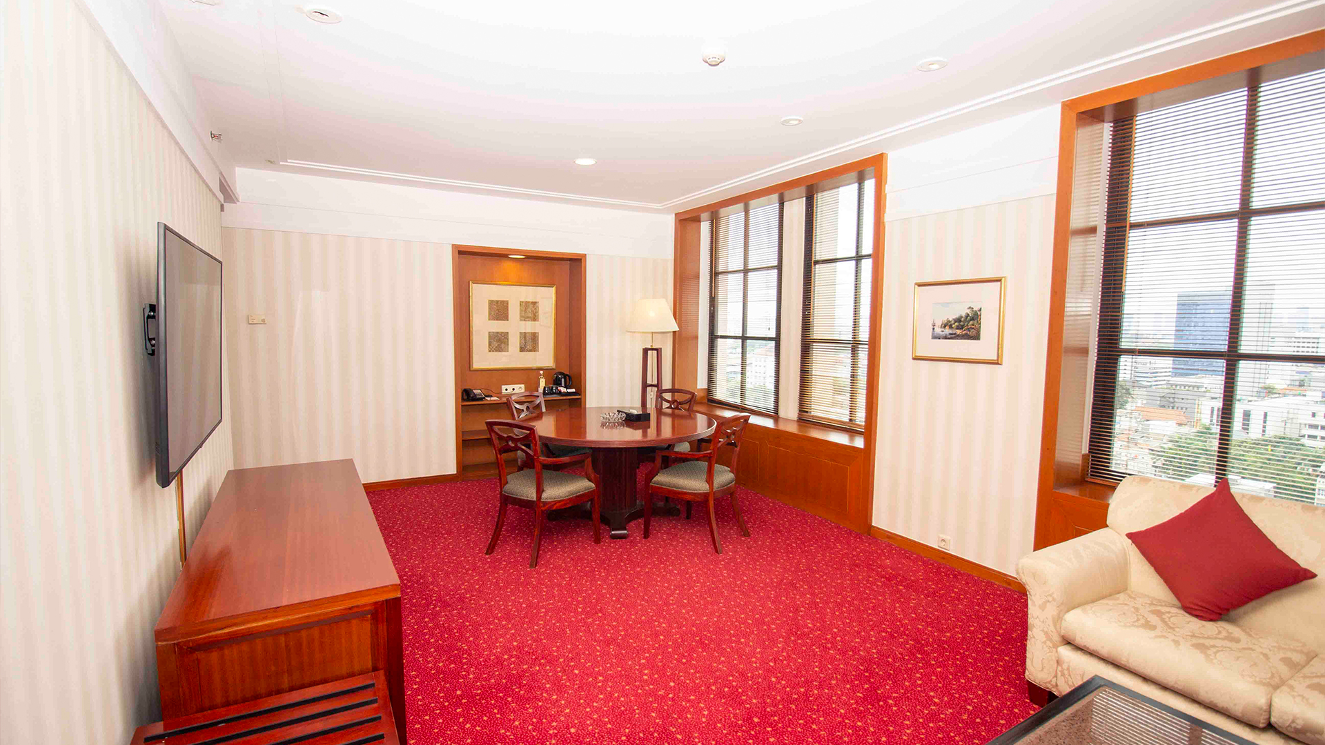 Living Area 7