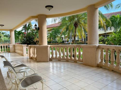 2, La Ensenada Beach Resort, Tela